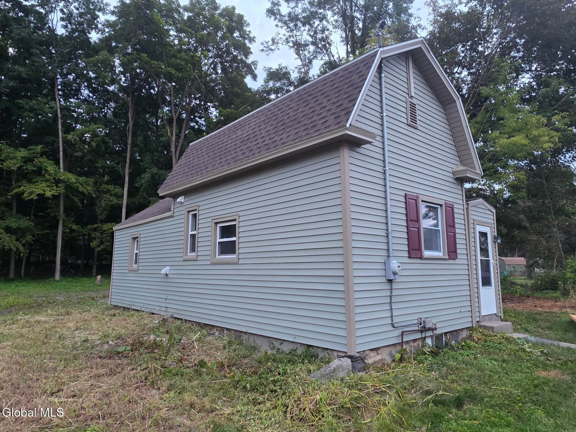 161 Maple Avenue