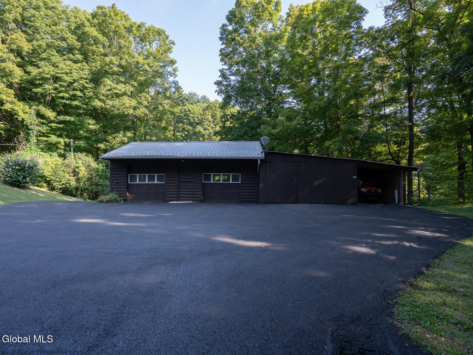 Ancram, New York 12502, United States, 4 Bedrooms Bedrooms, ,3 BathroomsBathrooms,Residential,Active,193804