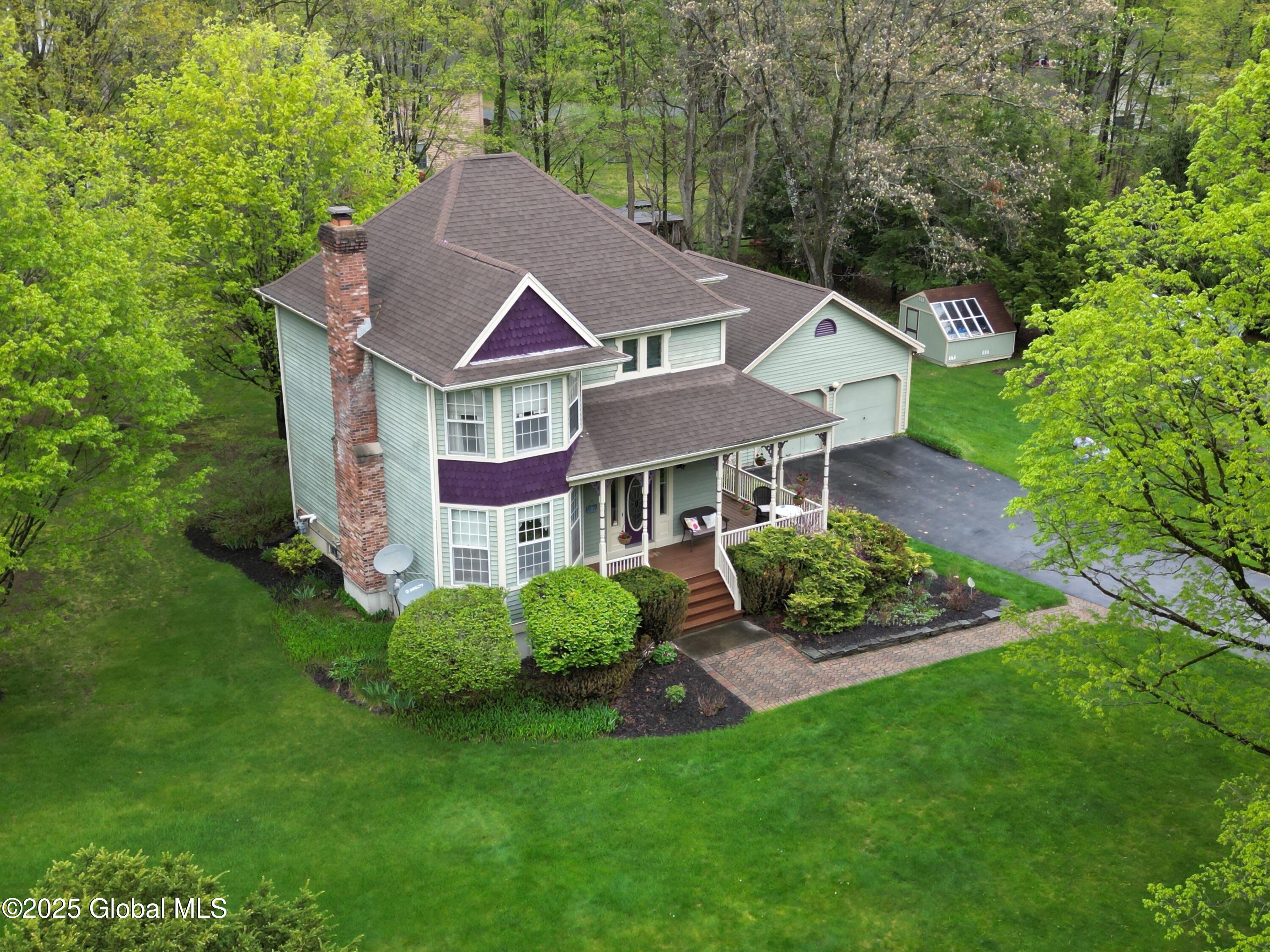 587 Grand Avenue, Saratoga Springs, New York image 2