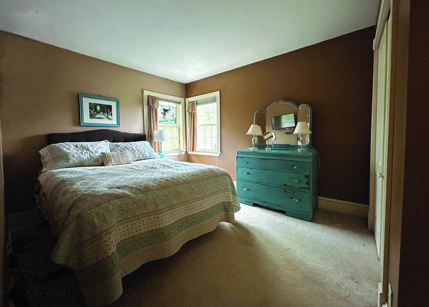 587 Grand Avenue, Saratoga Springs, New York image 13