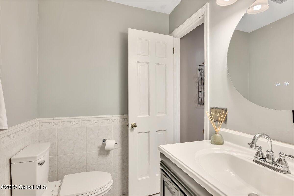 56 Via Da Vinci, Clifton Park, New York image 19
