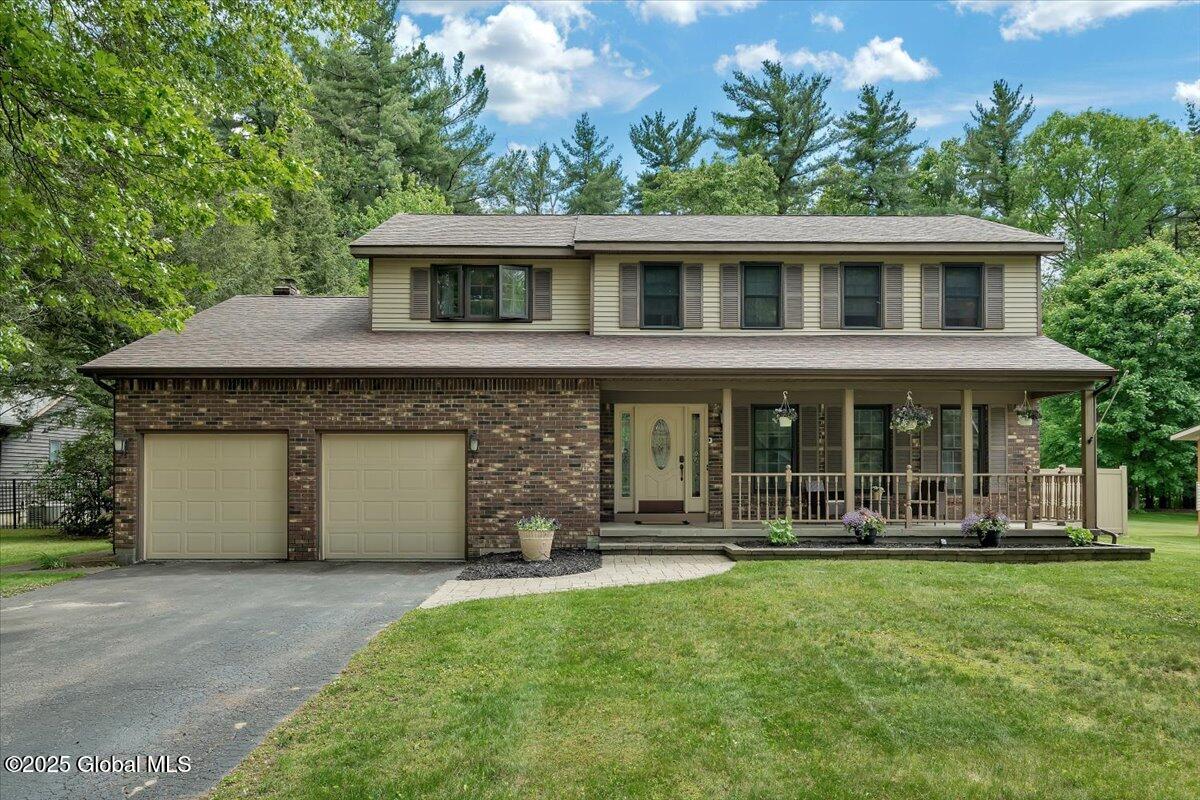 56 Via Da Vinci, Clifton Park, New York image 2