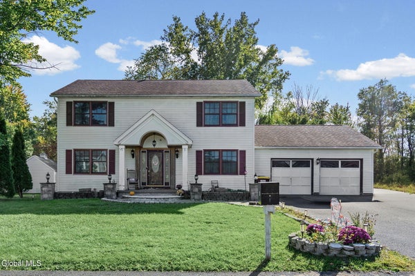29 OMEGA TER, LATHAM, NY 12110 - Image 46c01bce9ebd1237402446f9d0d84a94/854626964