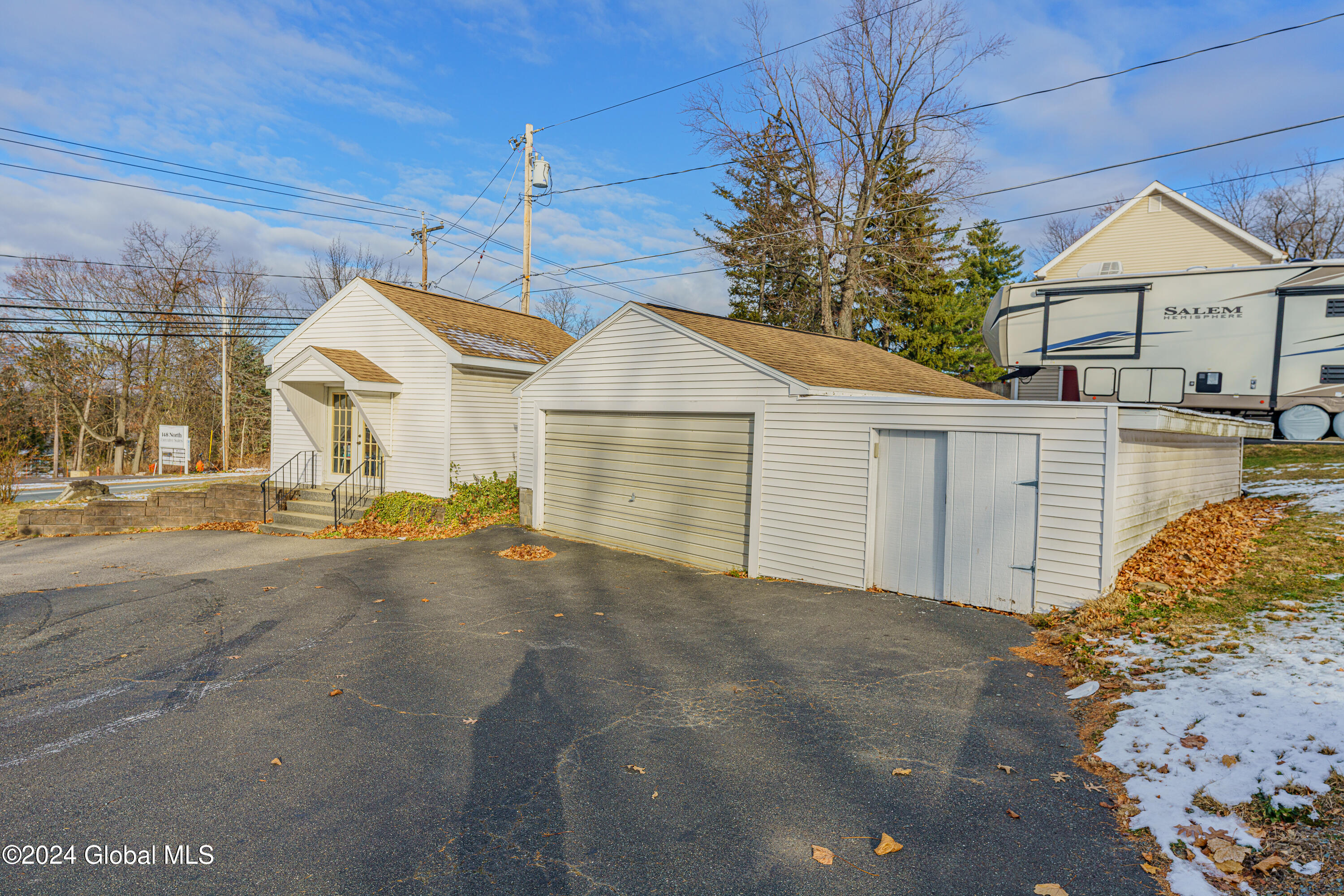 151 N Greenbush Road, Troy, New York image 3