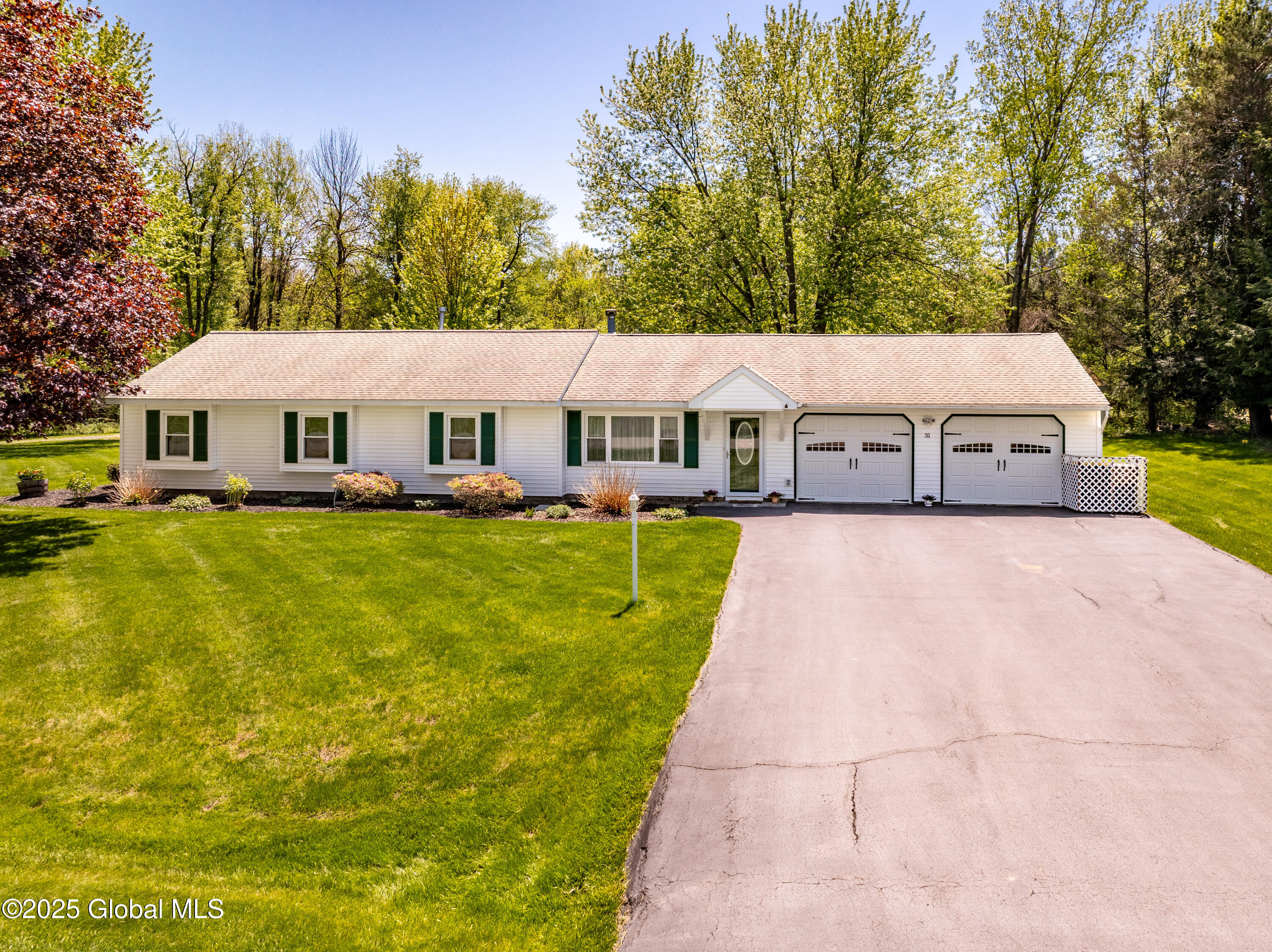 31 Skaarland Drive, Burnt Hills, New York image 2