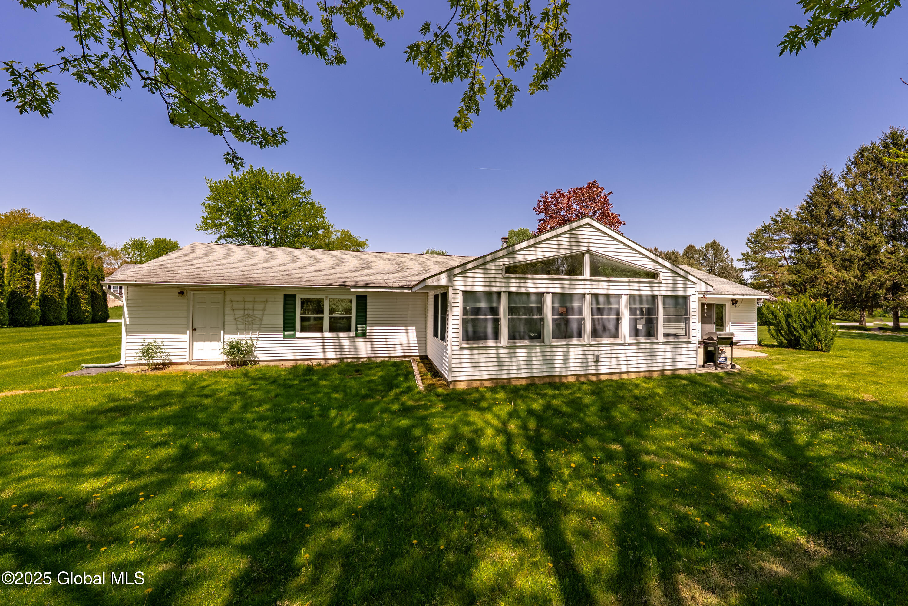 31 Skaarland Drive, Burnt Hills, New York image 15