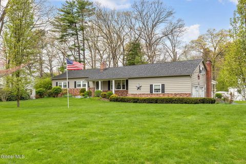 Photo of 17 Barcelona Drive, Clifton Park, NY 12065 (MLS # 202617147)