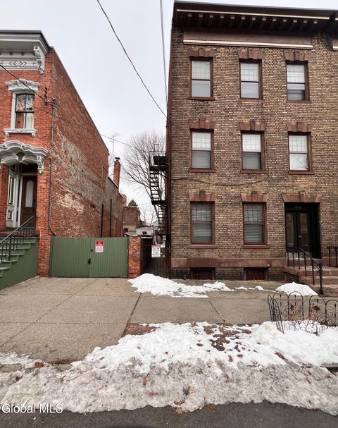 Photo of 373 Hudson Avenue, Albany, NY 12210 (MLS # 202610309)