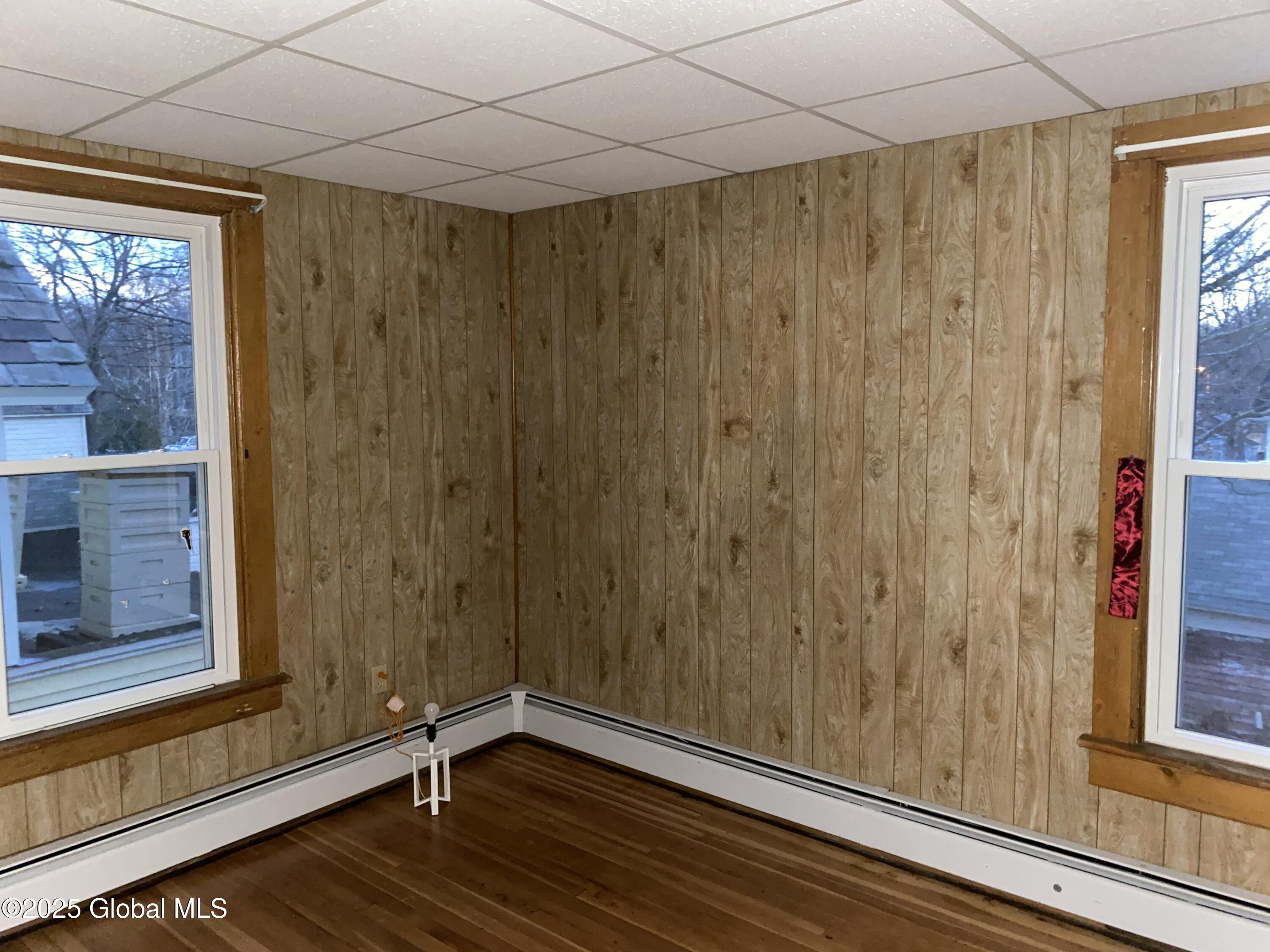 Greenwich, New York 12834, United States, 6 Bedrooms Bedrooms, ,3 BathroomsBathrooms,Residential,Pending,116795