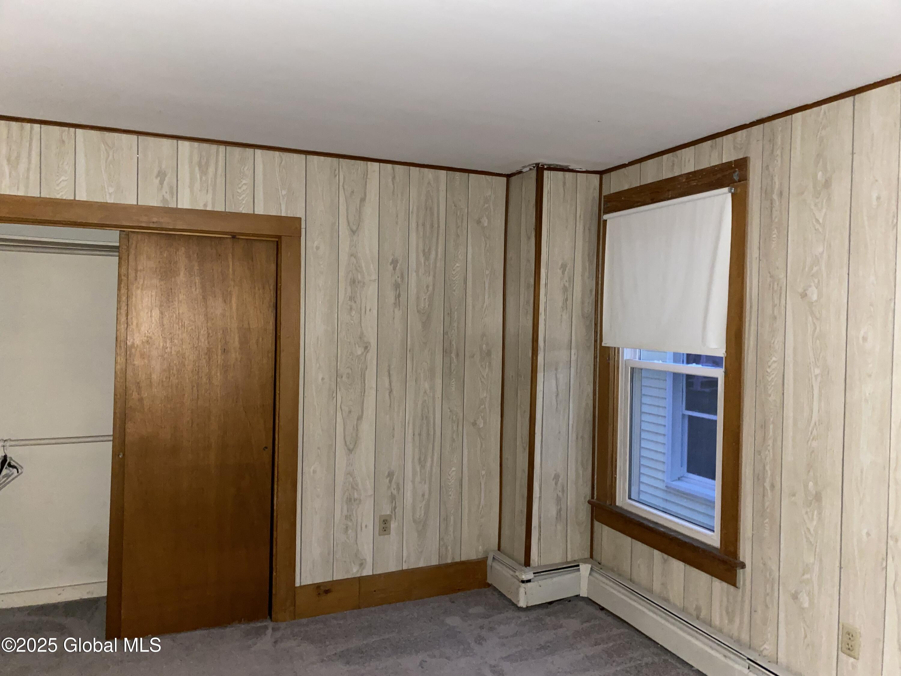 Greenwich, New York 12834, United States, 6 Bedrooms Bedrooms, ,3 BathroomsBathrooms,Residential,Pending,116795