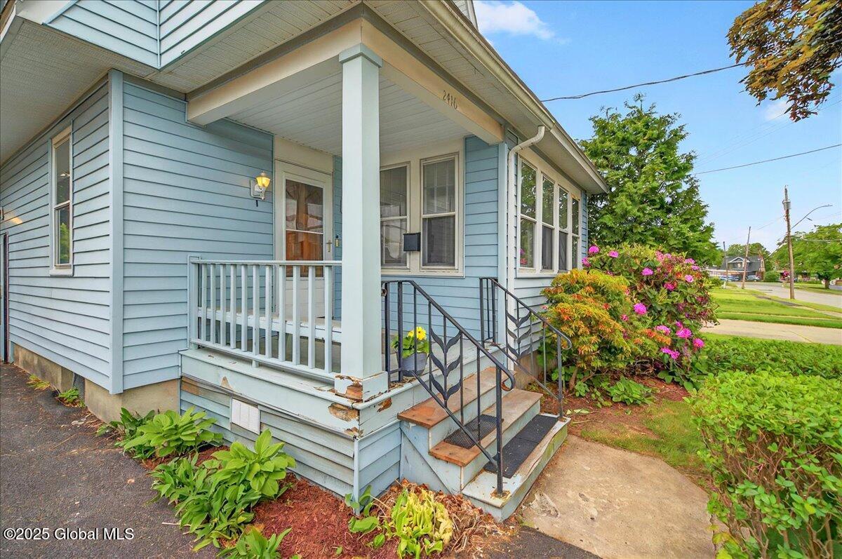 2416 22nd Street, Troy, New York image 4