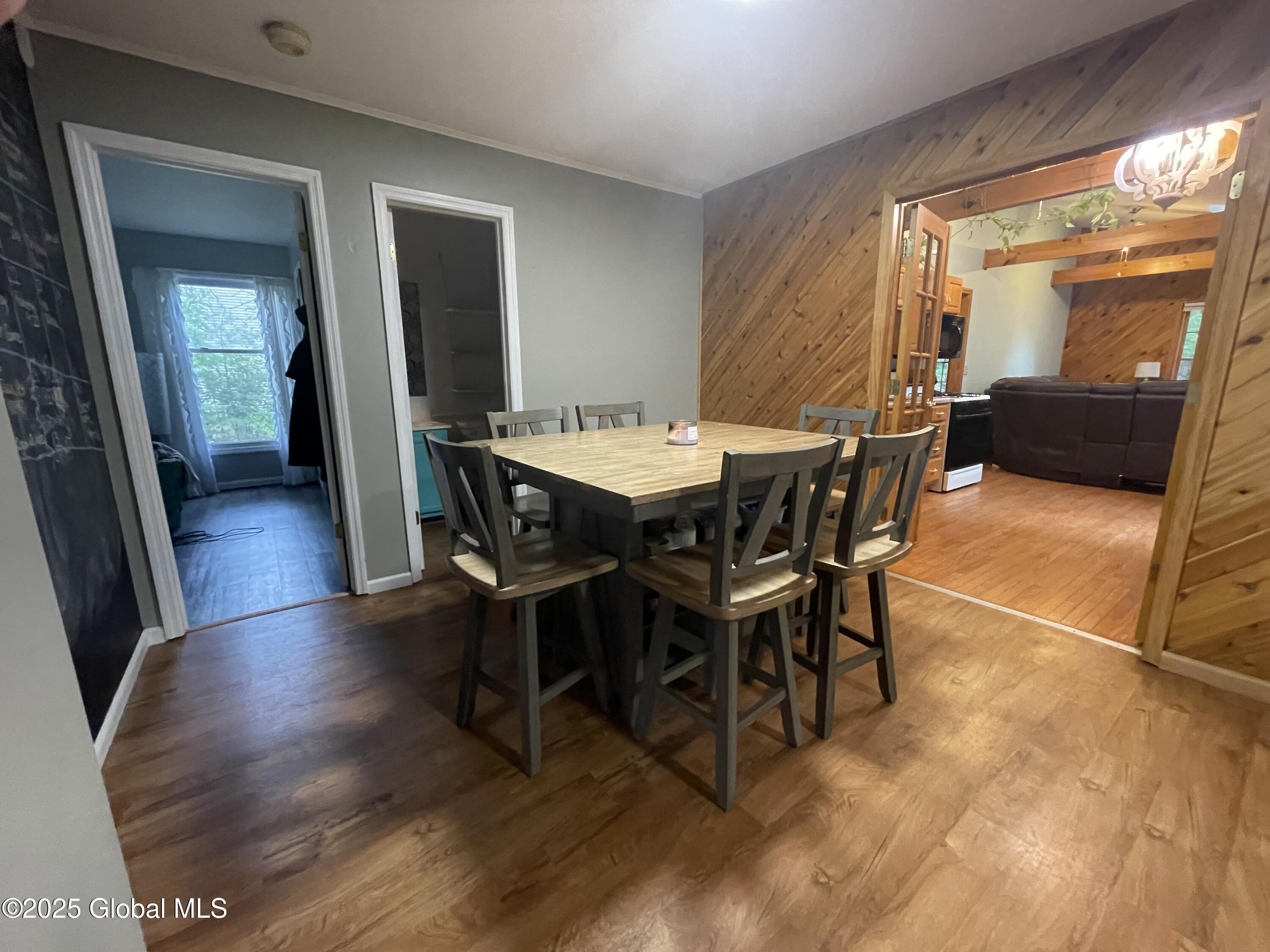 8 Iris Avenue, South Glens Falls, New York image 12