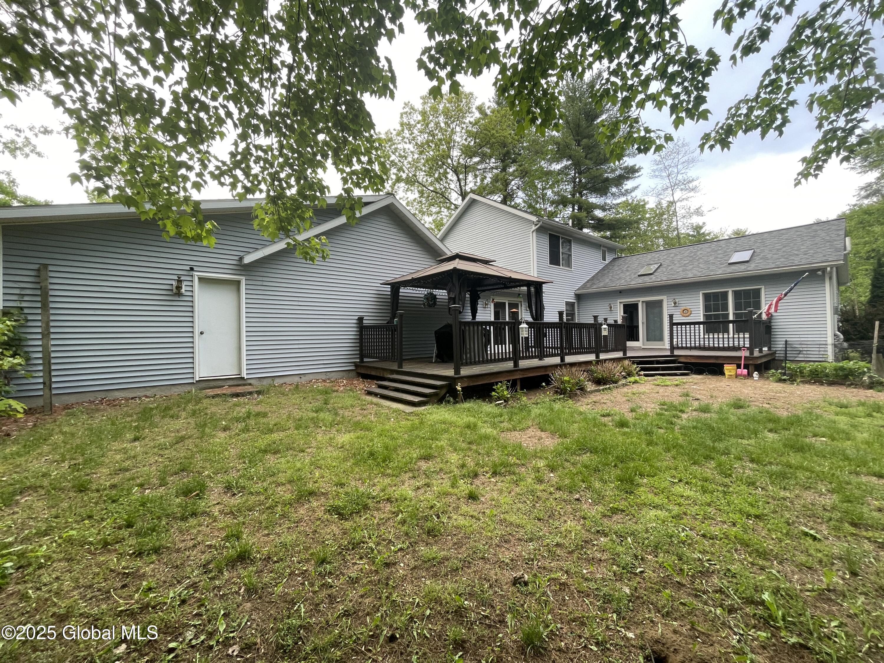 8 Iris Avenue, South Glens Falls, New York image 38