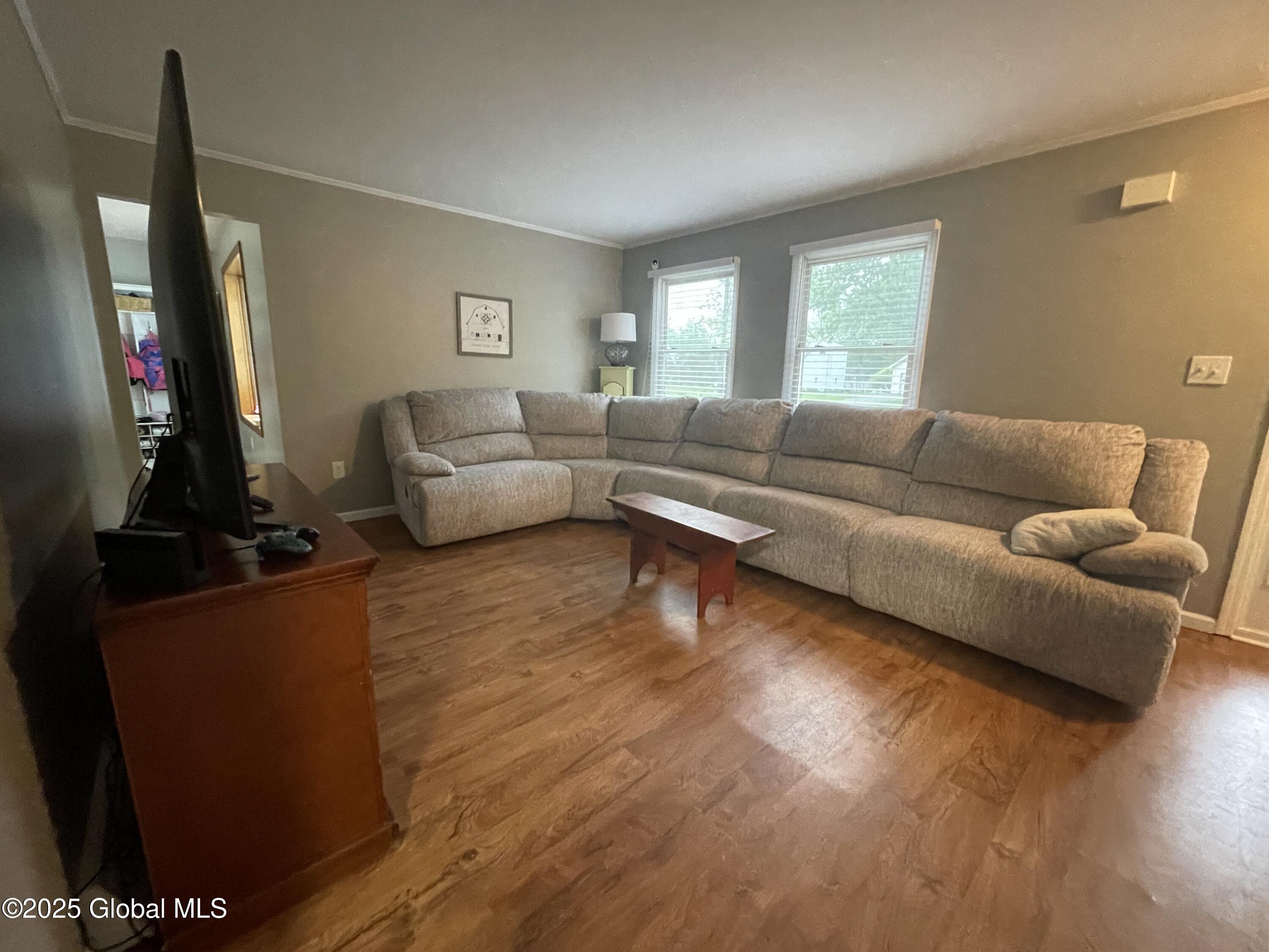 8 Iris Avenue, South Glens Falls, New York image 24