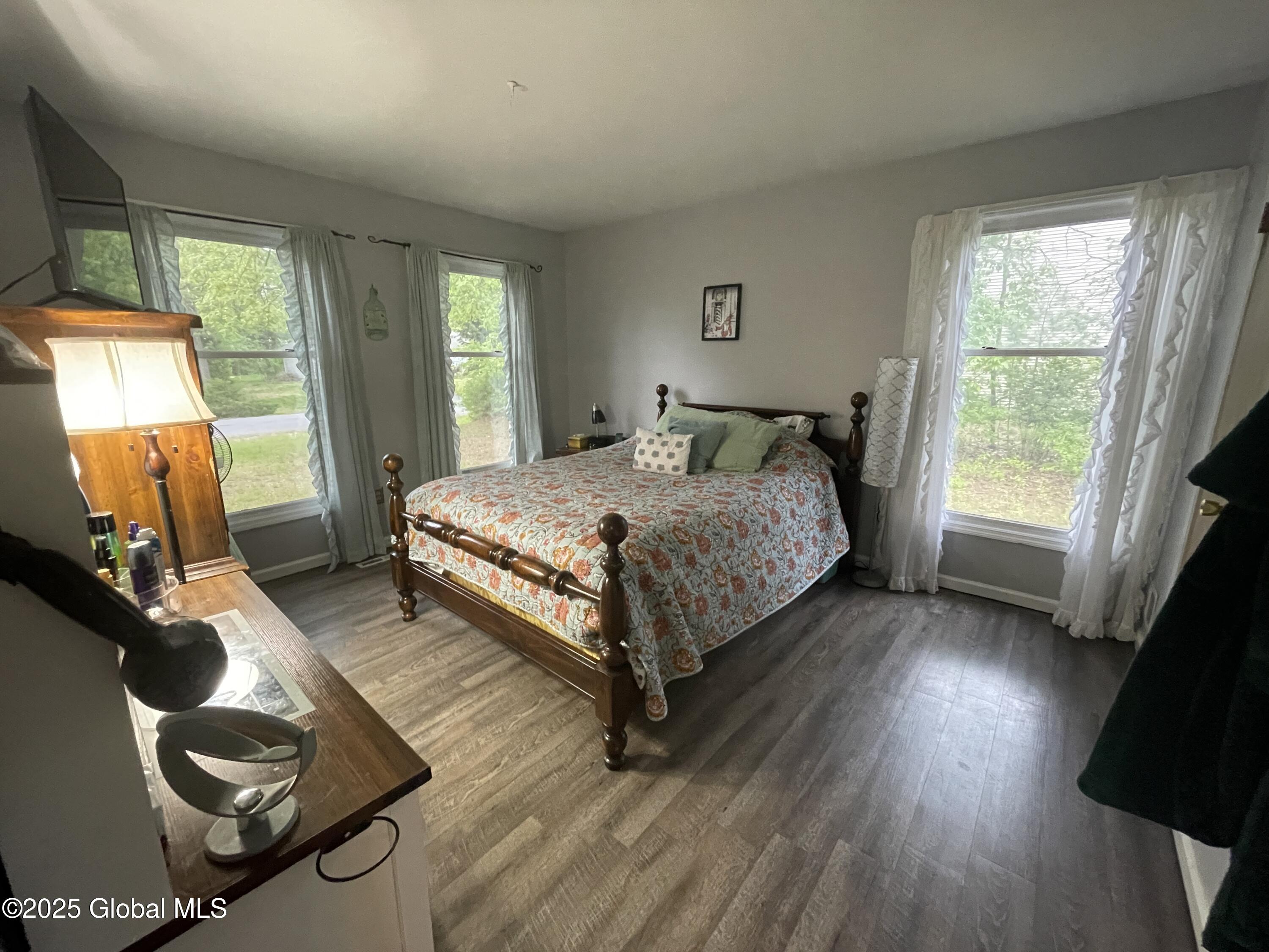 8 Iris Avenue, South Glens Falls, New York image 26