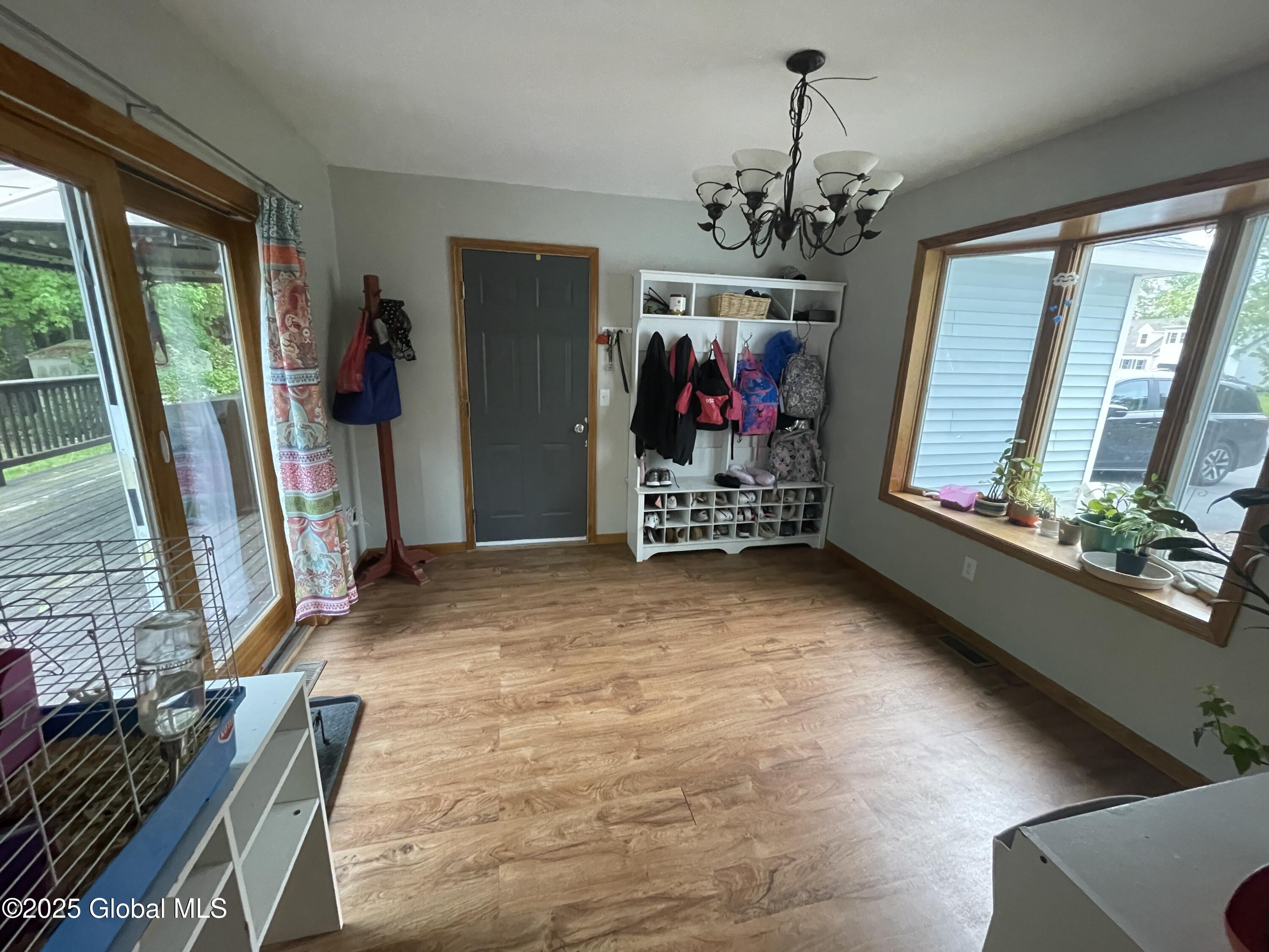 8 Iris Avenue, South Glens Falls, New York image 4