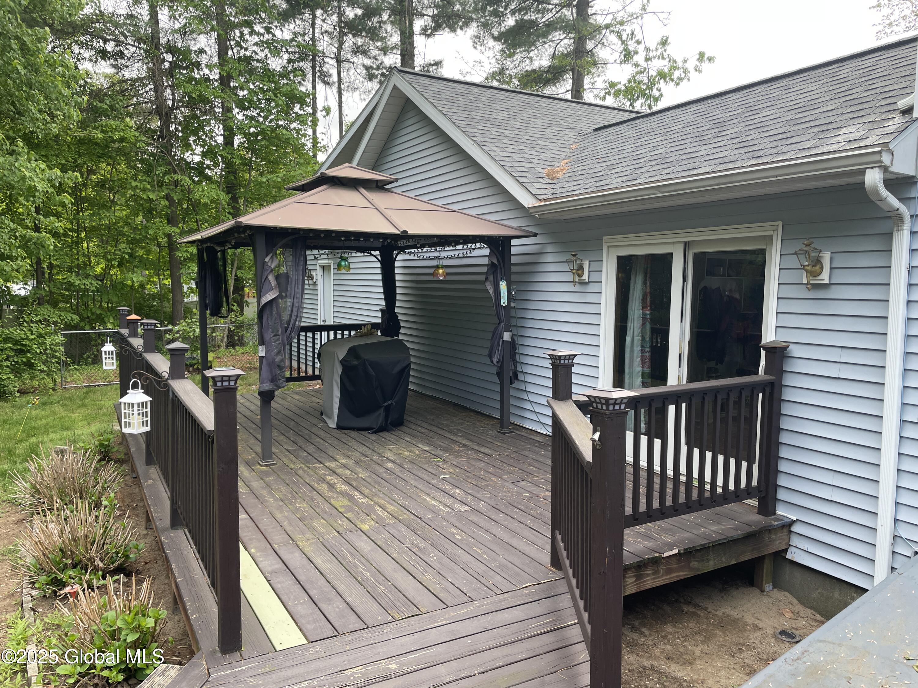 8 Iris Avenue, South Glens Falls, New York image 36