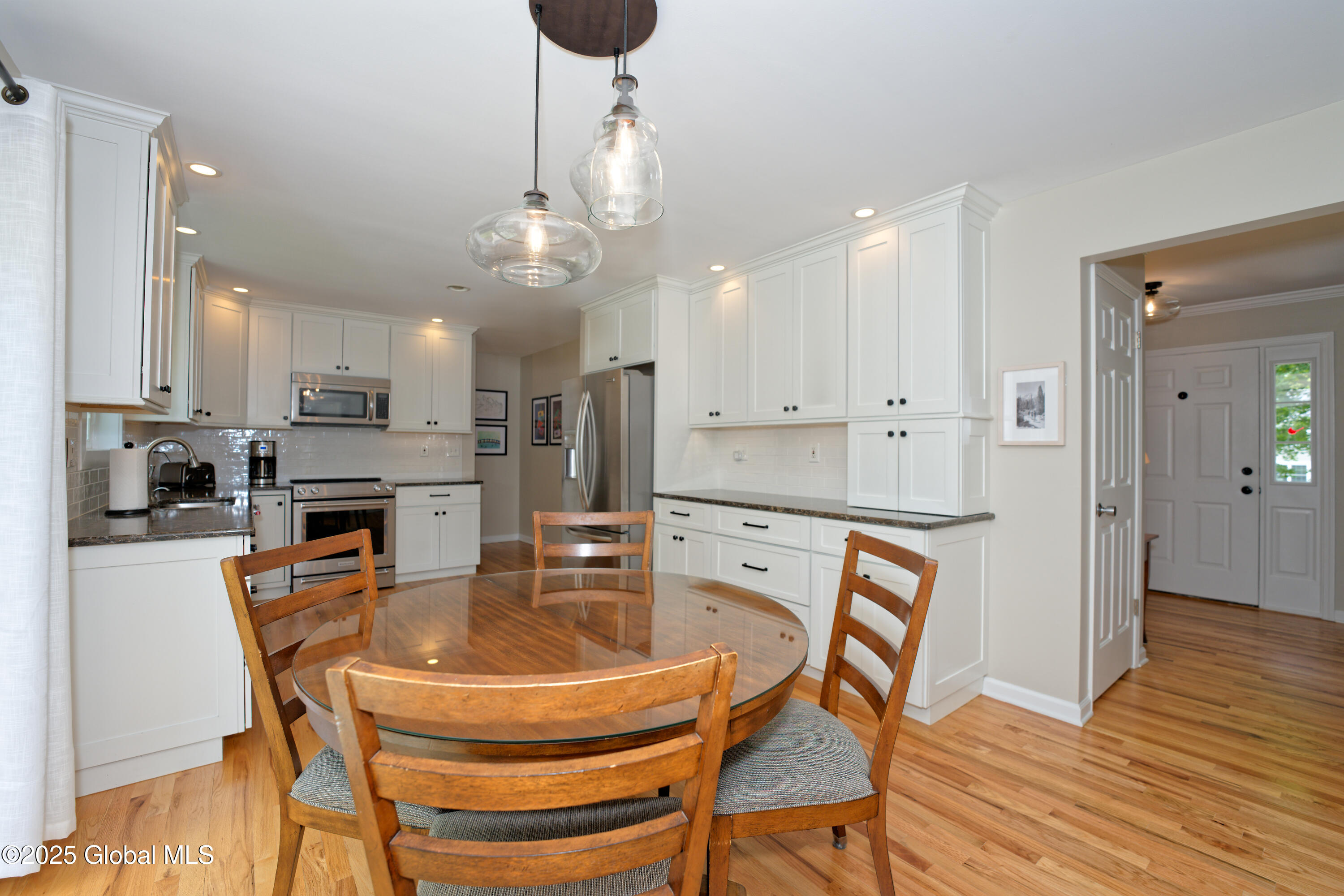 42 Michelle Drive, Clifton Park, New York image 5