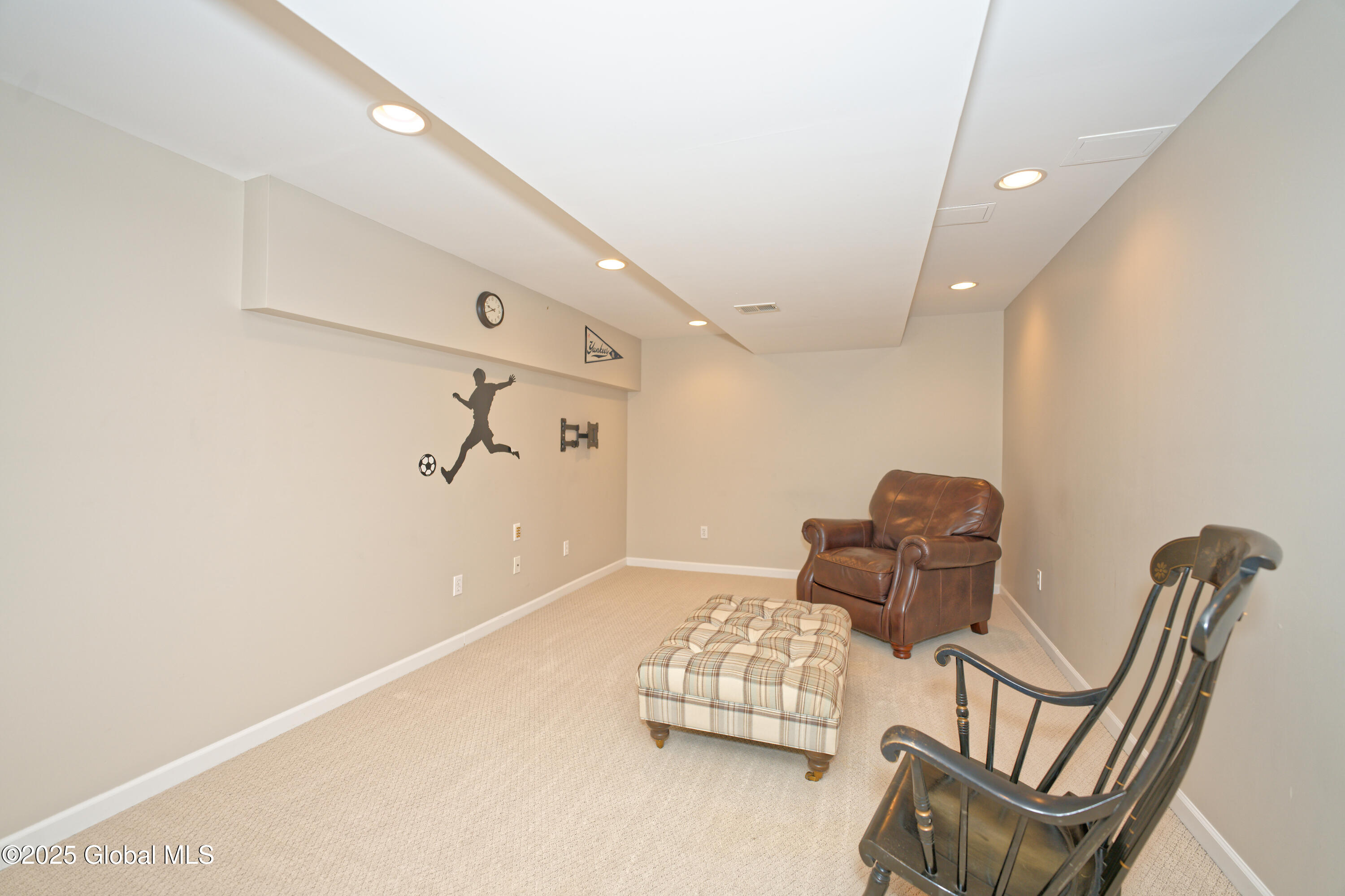42 Michelle Drive, Clifton Park, New York image 32