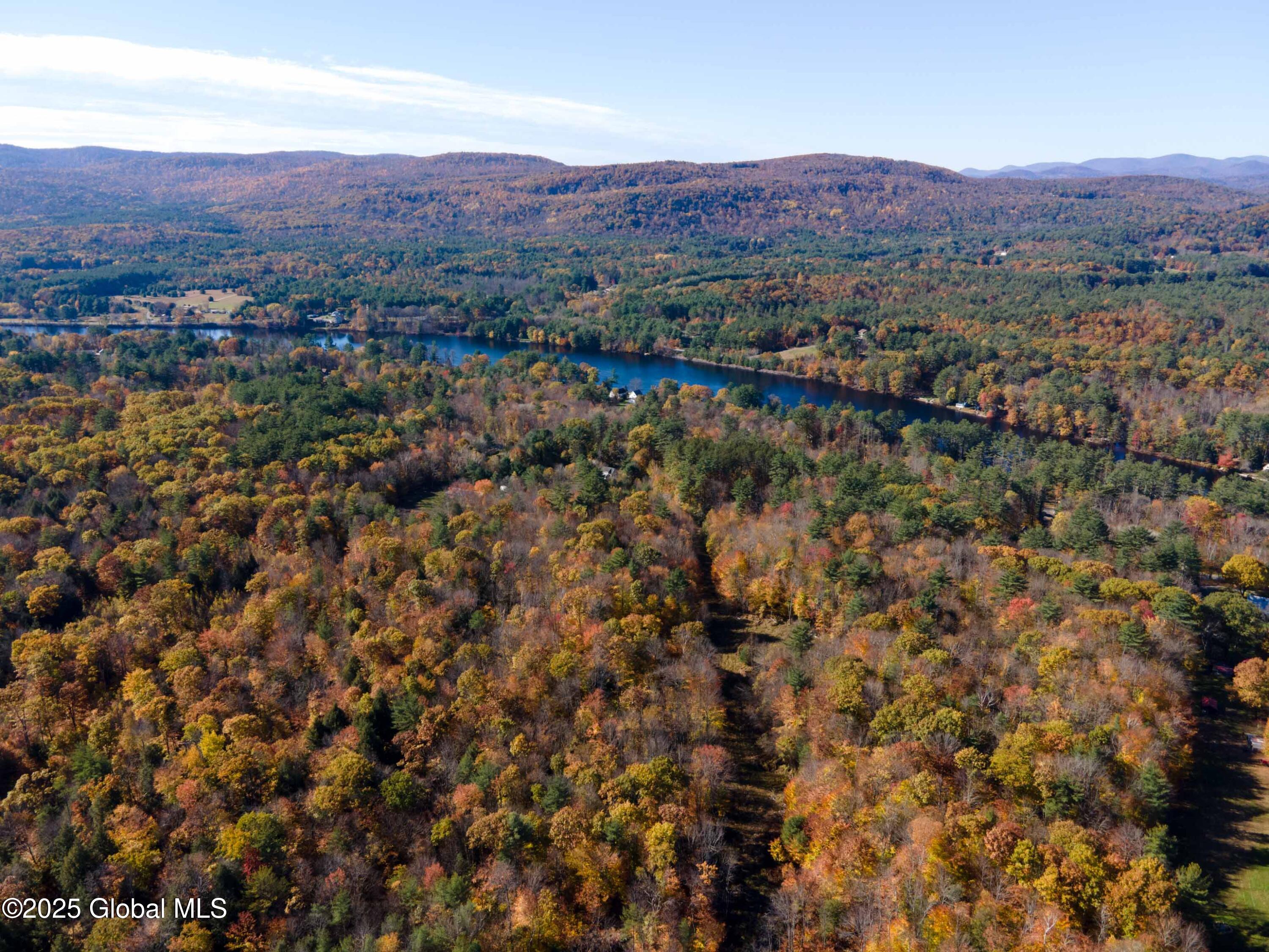 L18 East River Drive, Lake Luzerne, New York image 7