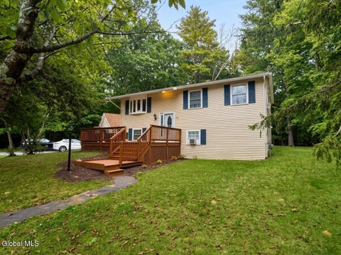 Photo of 39 Whippletree Road, Ballston Spa, NY 12020 (MLS # 202627019)