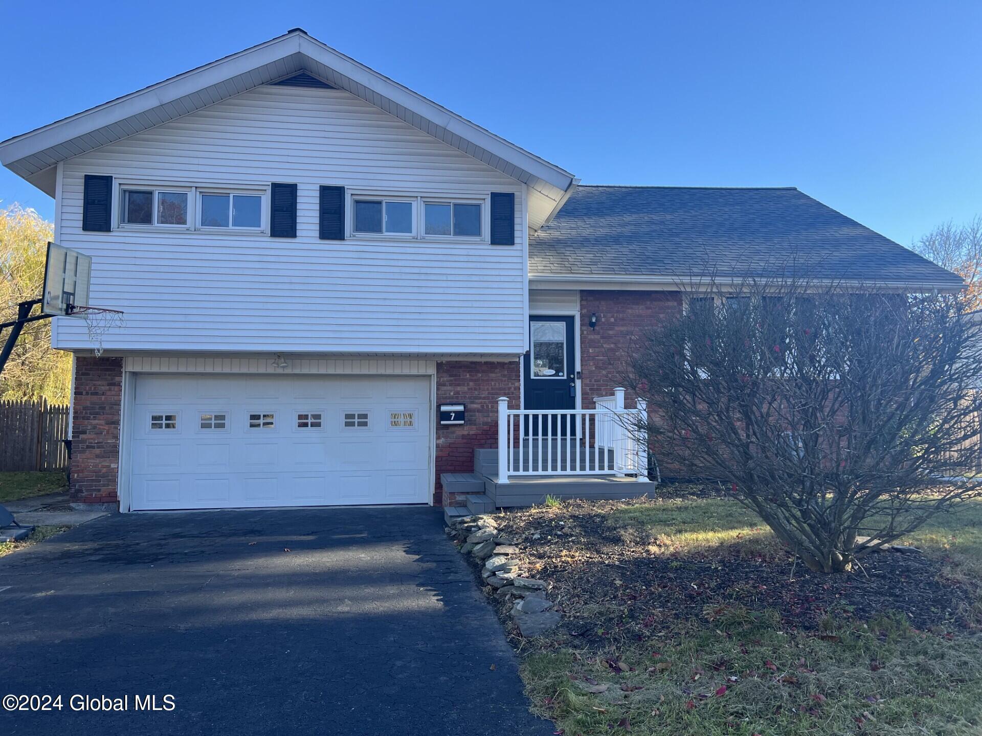 7 Hialeah Drive, Colonie, New York image 3