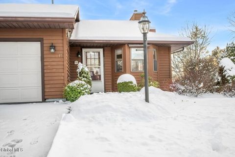 Photo of 17 Oxford Road, Slingerlands, NY 12159 (MLS # 202530503)