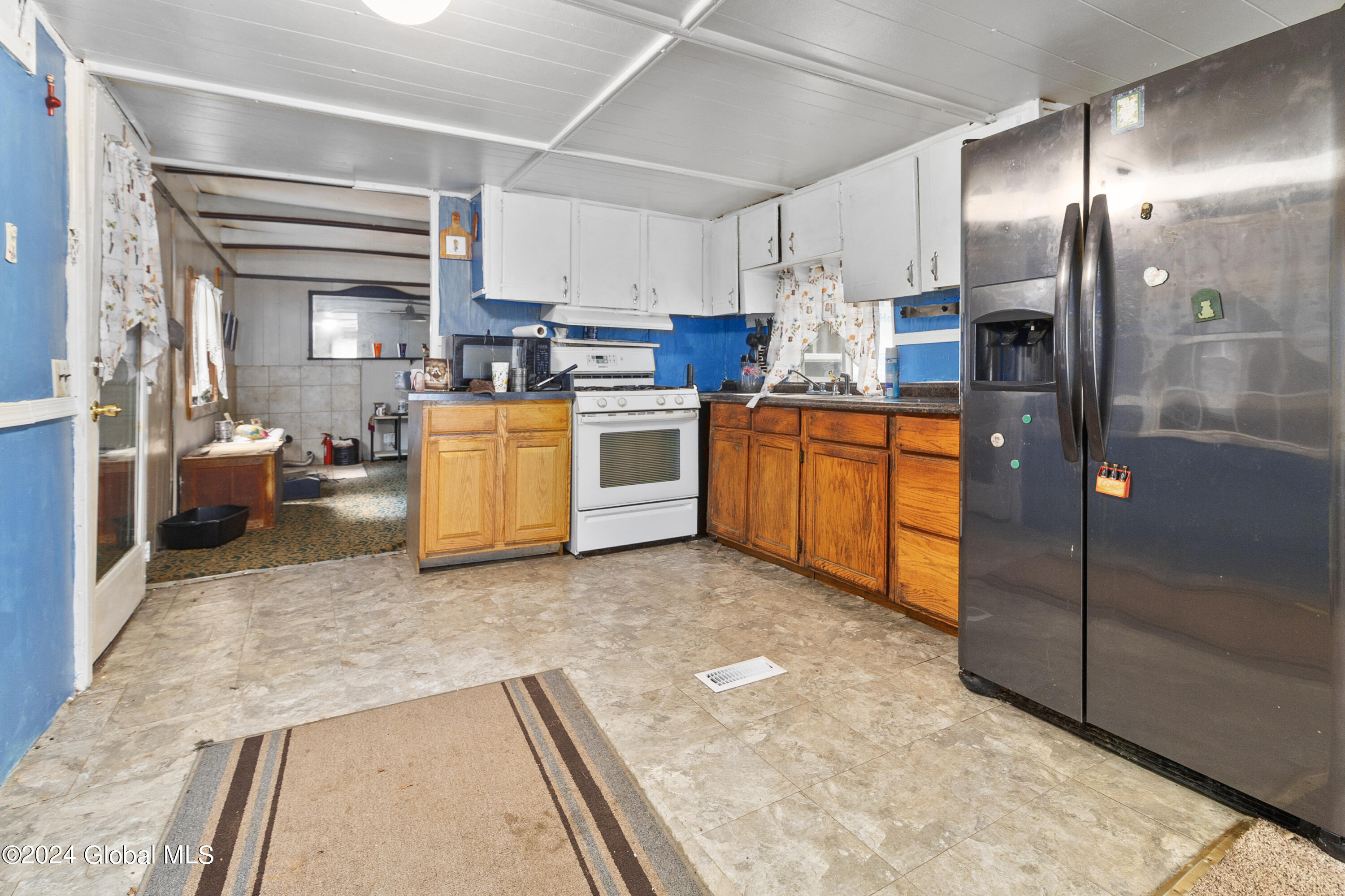 20 Vincek Lane, Saratoga Springs, New York image 4