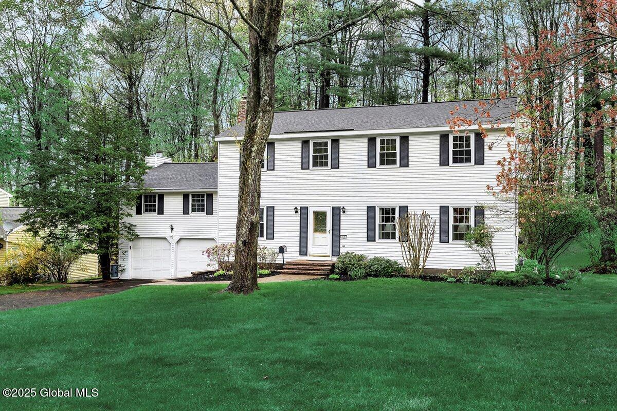 11 Pinewood Drive, Schenectady, New York image 2