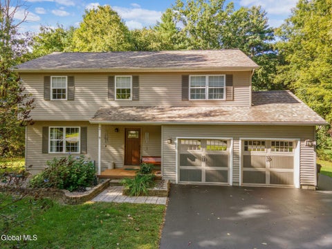 Photo of 3 Pineridge Court, Greenfield, NY 12833 (MLS # 202626336)