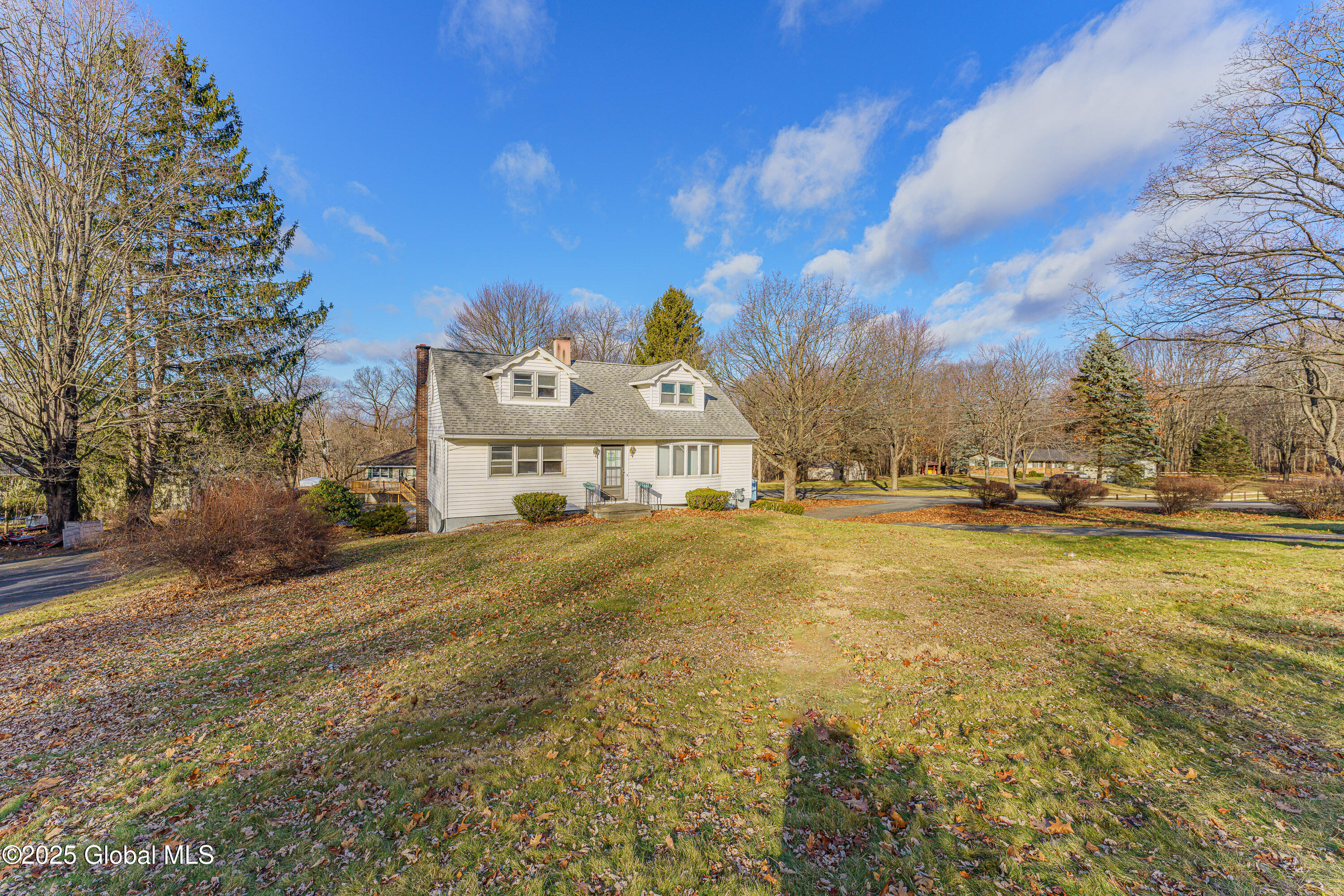 13 Little Bear Road, Troy, New York image 3