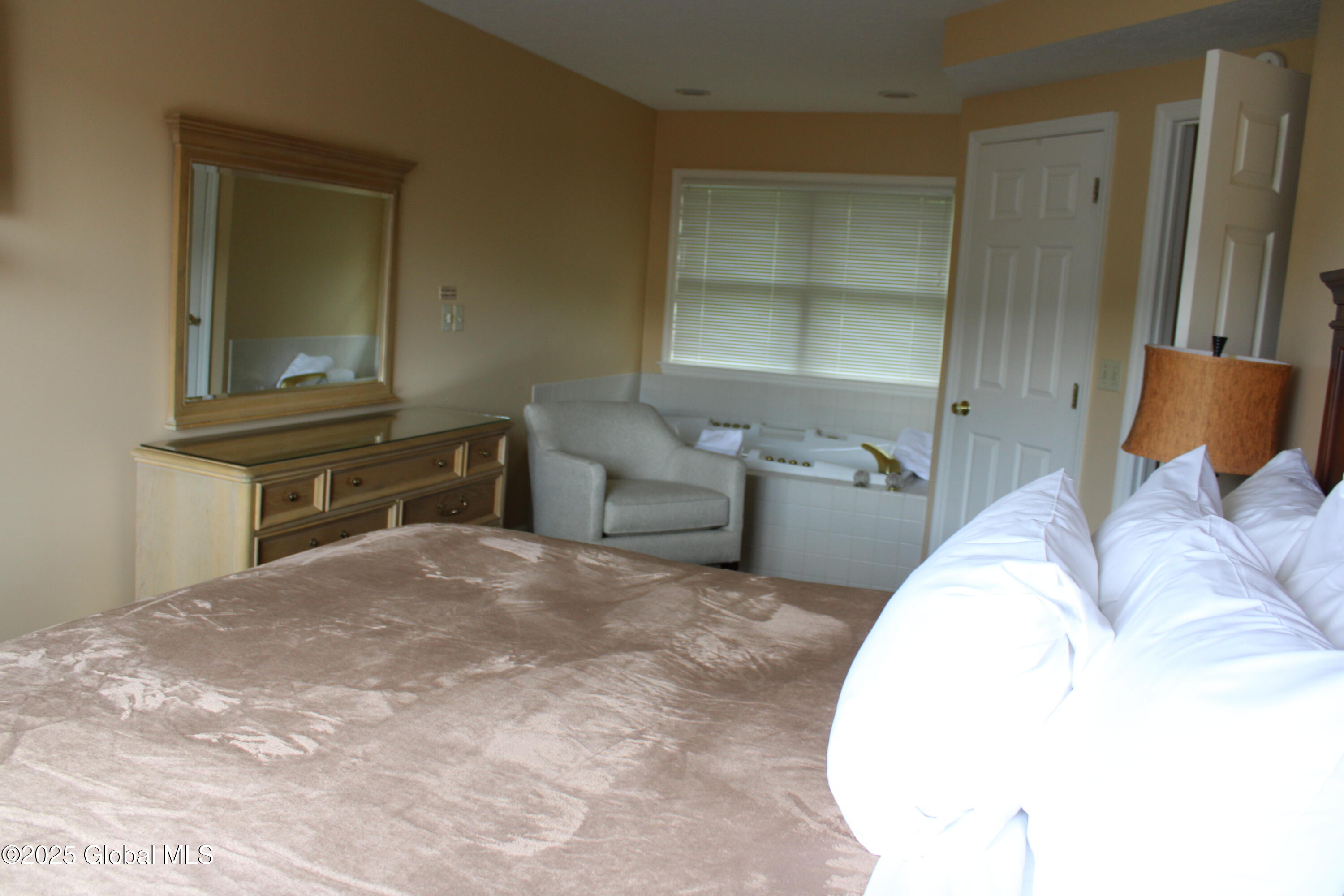 3014 Lake Shore Drive #16C, Lake George, New York image 12