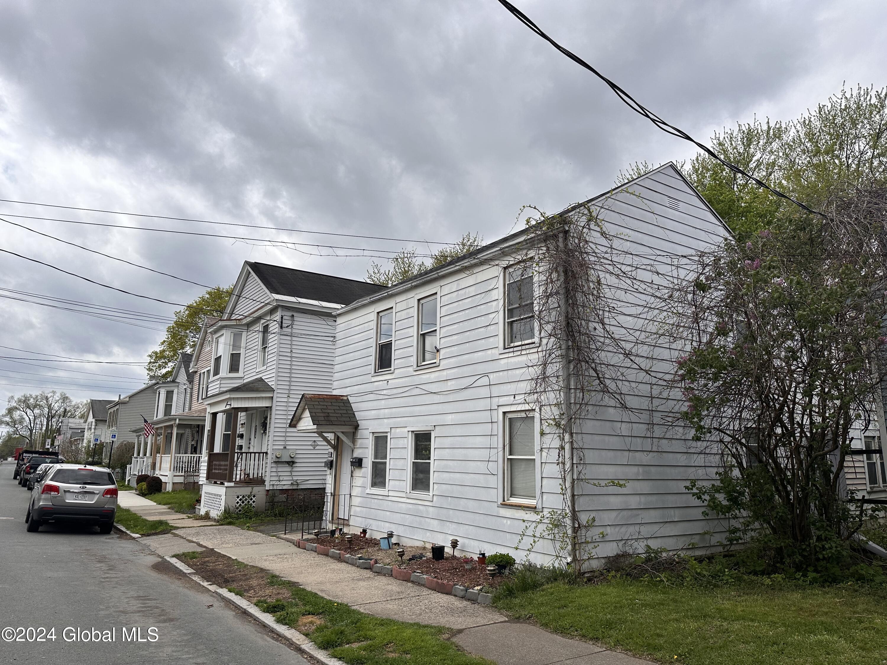 Watervliet, New York 12189, United States, 4 Bedrooms Bedrooms, ,2 BathroomsBathrooms,Residential,Active,34796