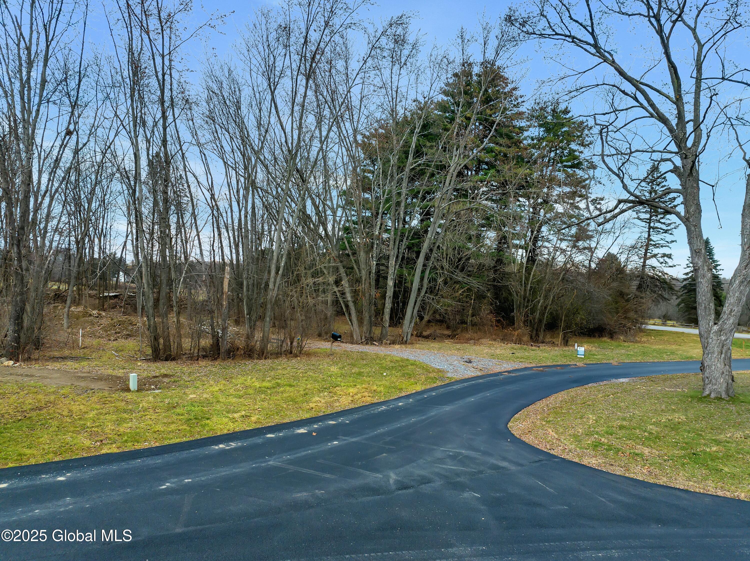 1 Pickett Lane, Rexford, New York image 46
