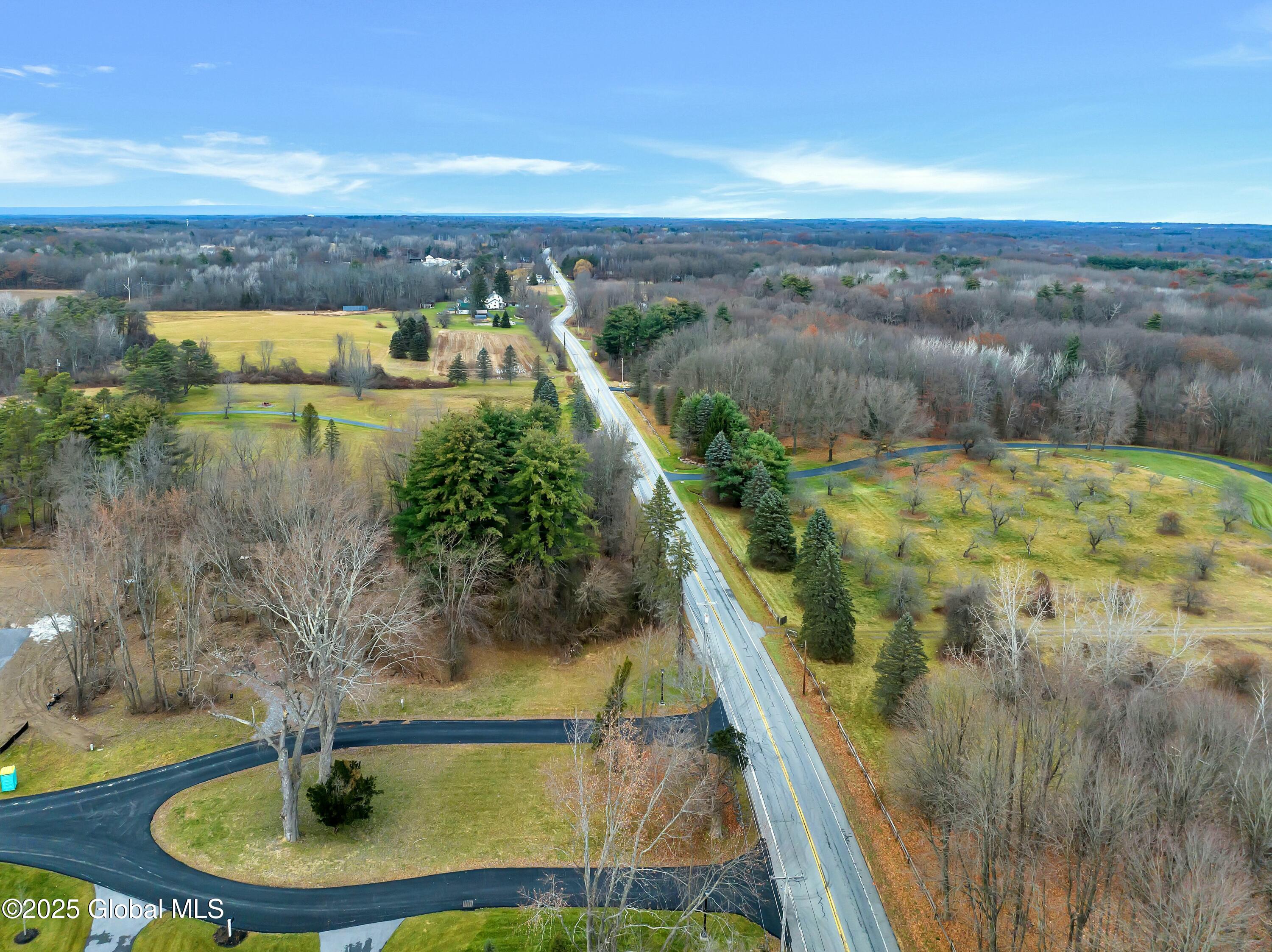 1 Pickett Lane, Rexford, New York image 42