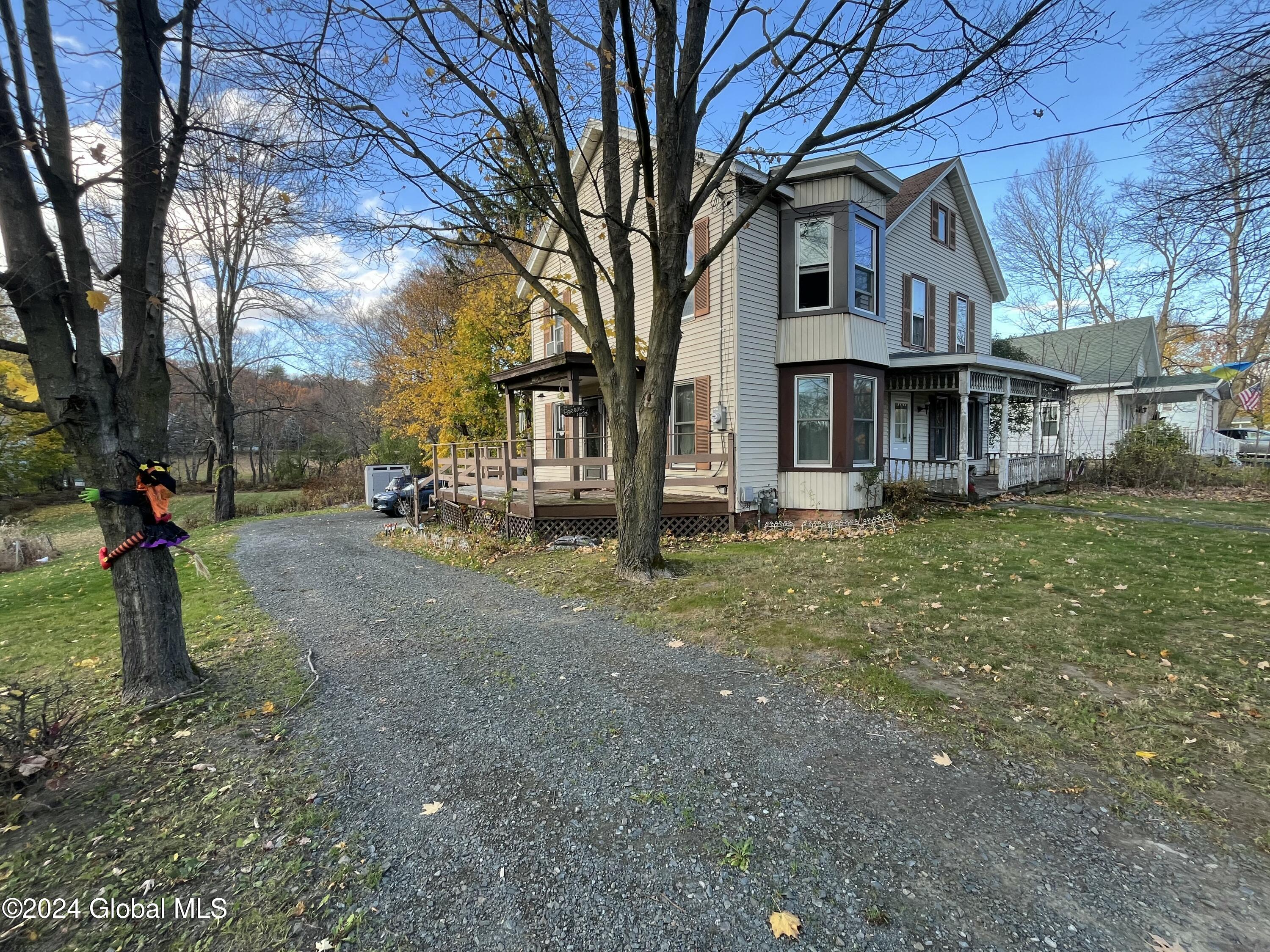 301 Speigletown Road, Troy, New York image 37