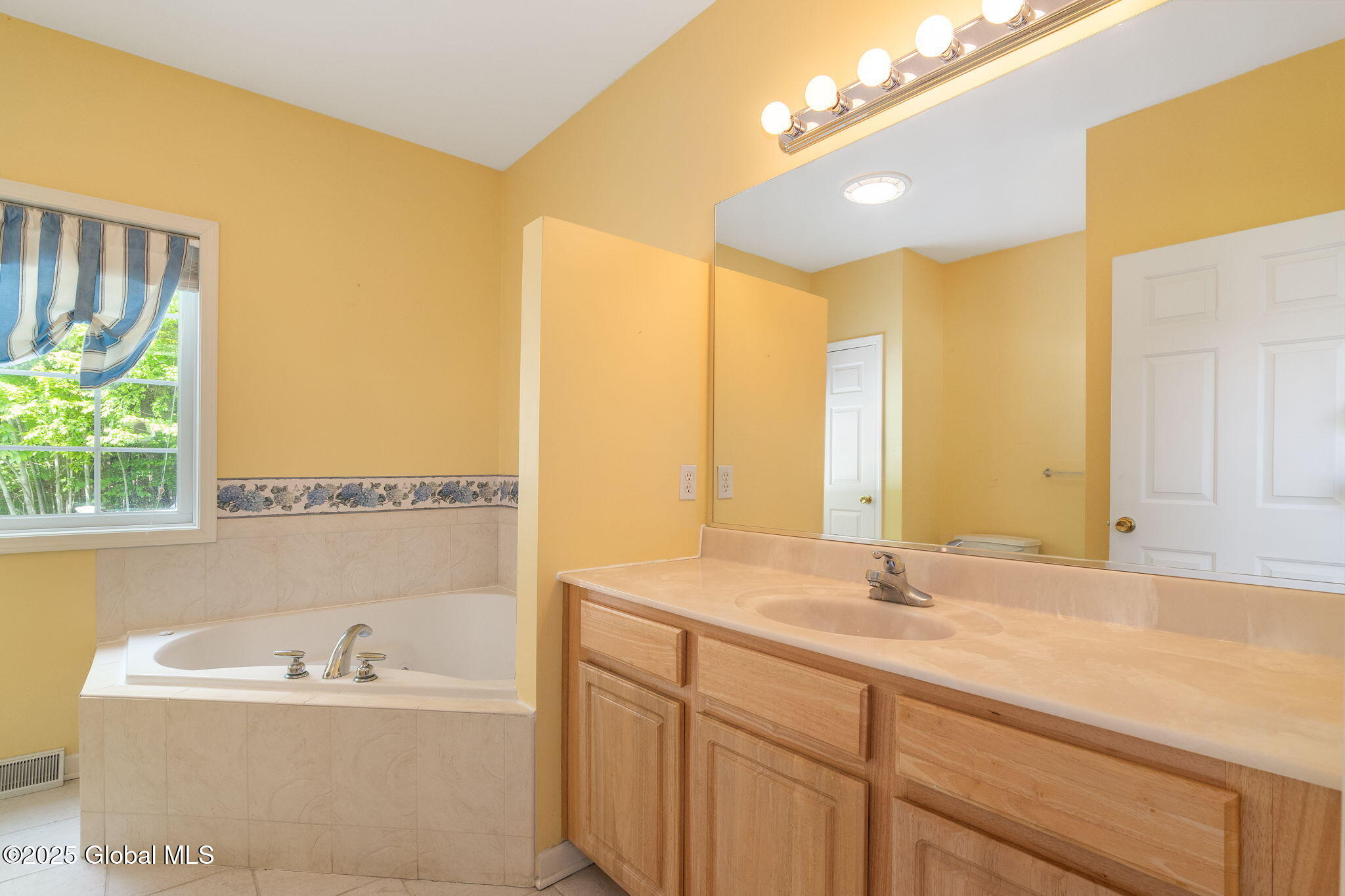 50 Oakmont Street, Niskayuna, New York image 17