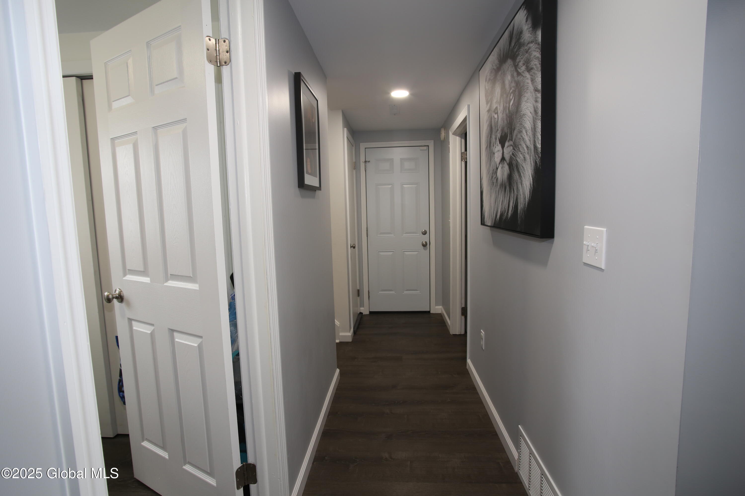 11 East Ford Drive, Latham, New York image 32