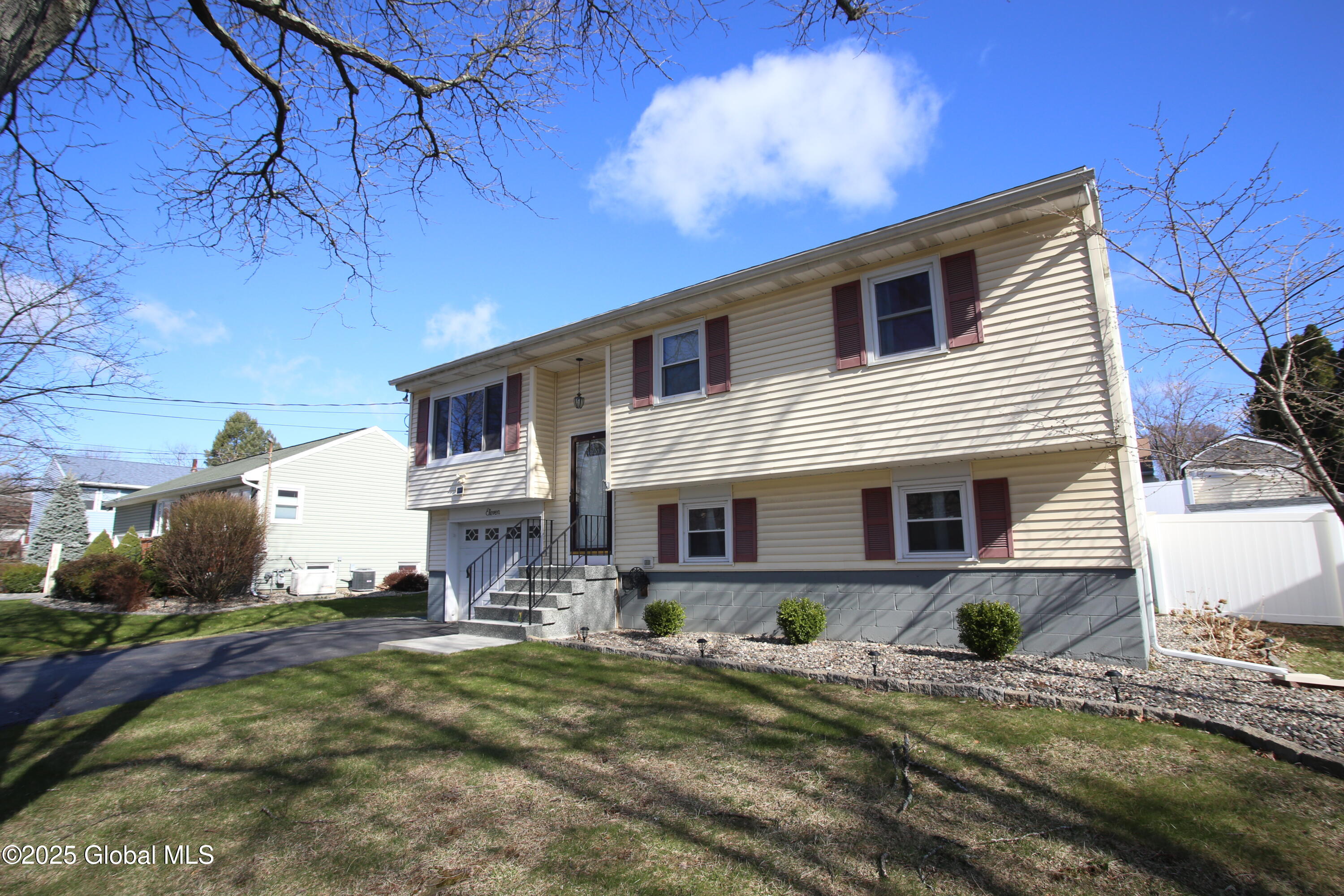 11 East Ford Drive, Latham, New York image 48