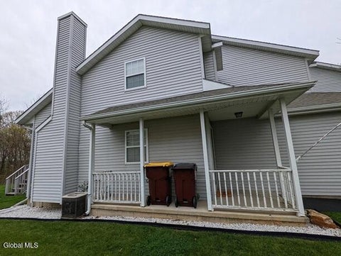 Homes For Sale - 14 Brook Street<br/> Rensselaer County, Rensselaer, NY 12144