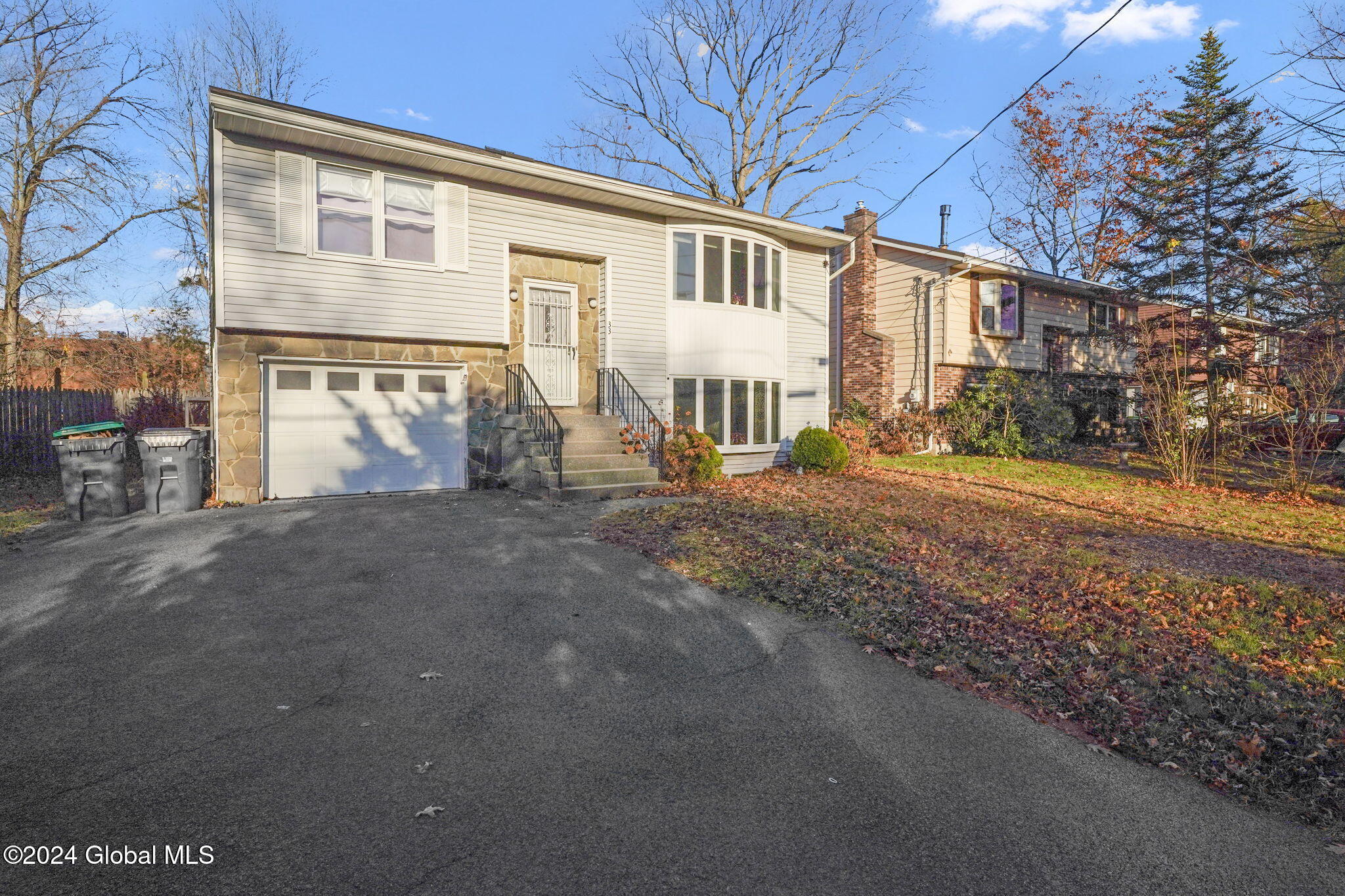 33 Cresthaven Avenue, Colonie, New York image 3