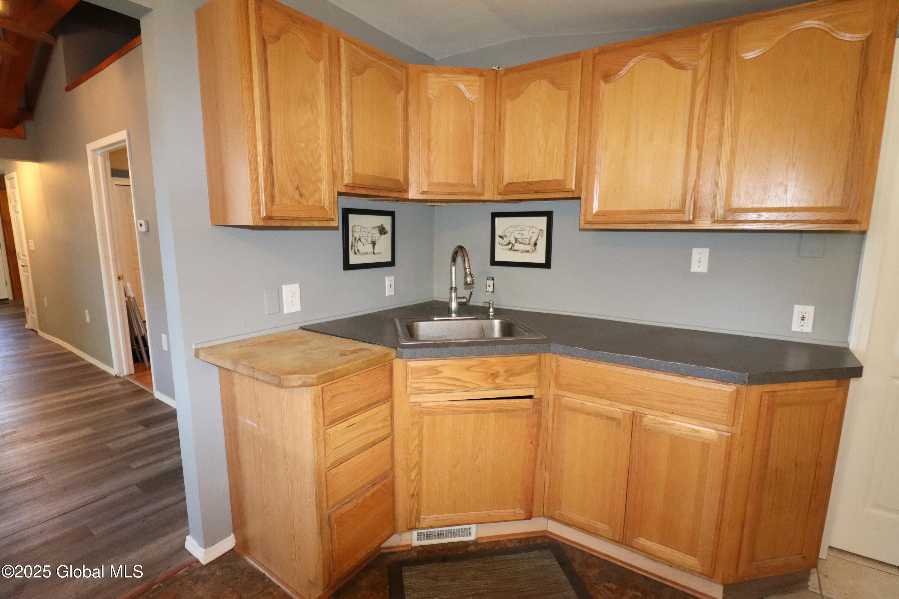 2633 Hamburg Street, Schenectady, New York image 16