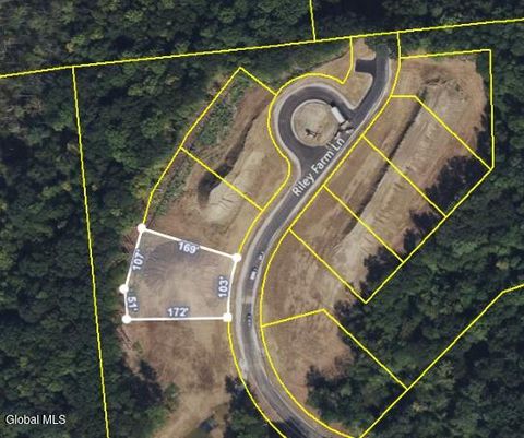 Photo of 11 Riley Farm Lane, Saratoga Springs, NY 12866 (MLS # 202530659)