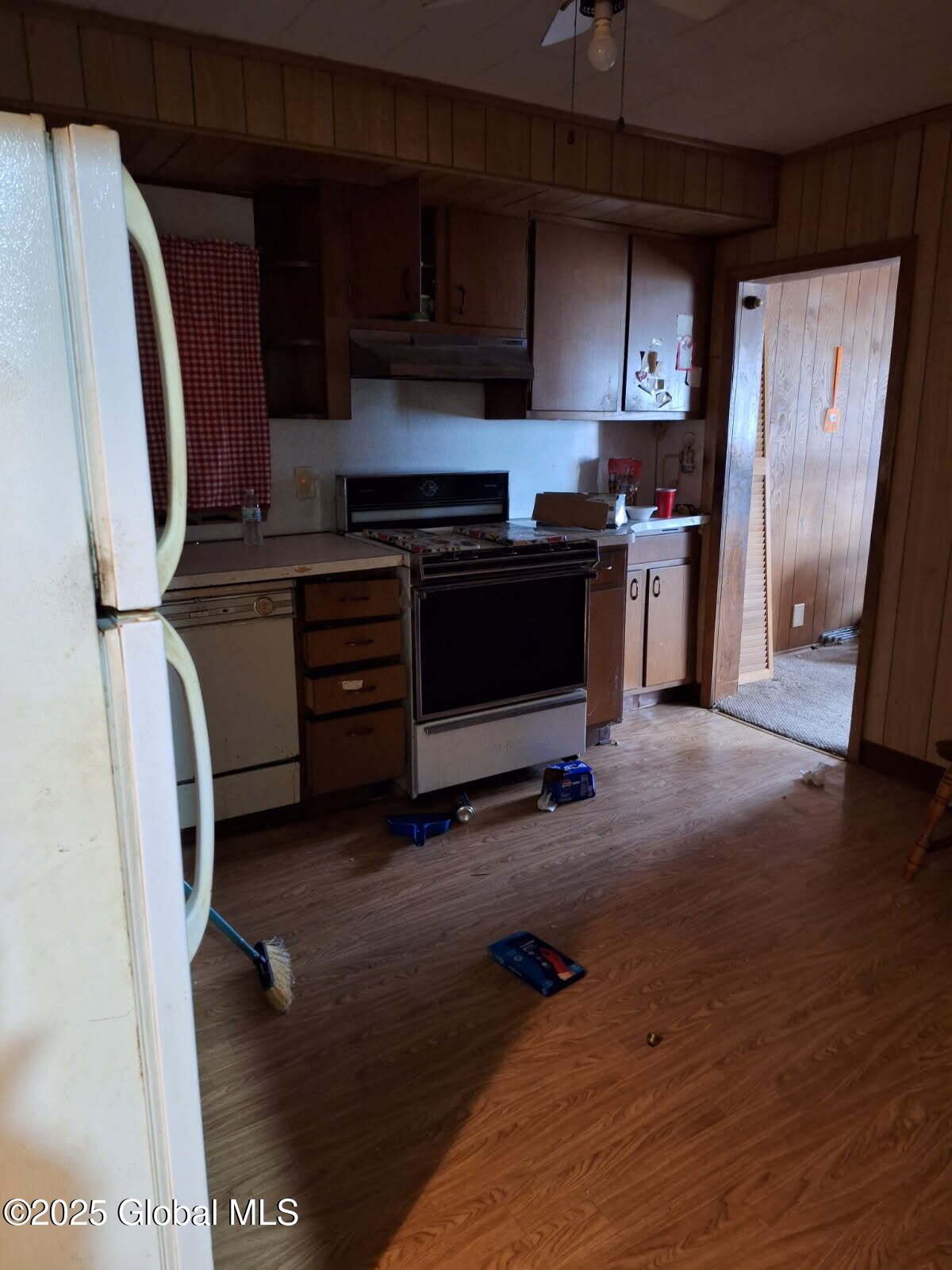15 Lincoln Avenue, Cohoes, New York image 6