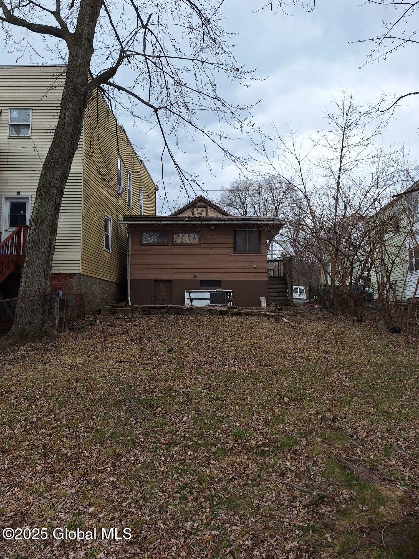 15 Lincoln Avenue, Cohoes, New York image 3