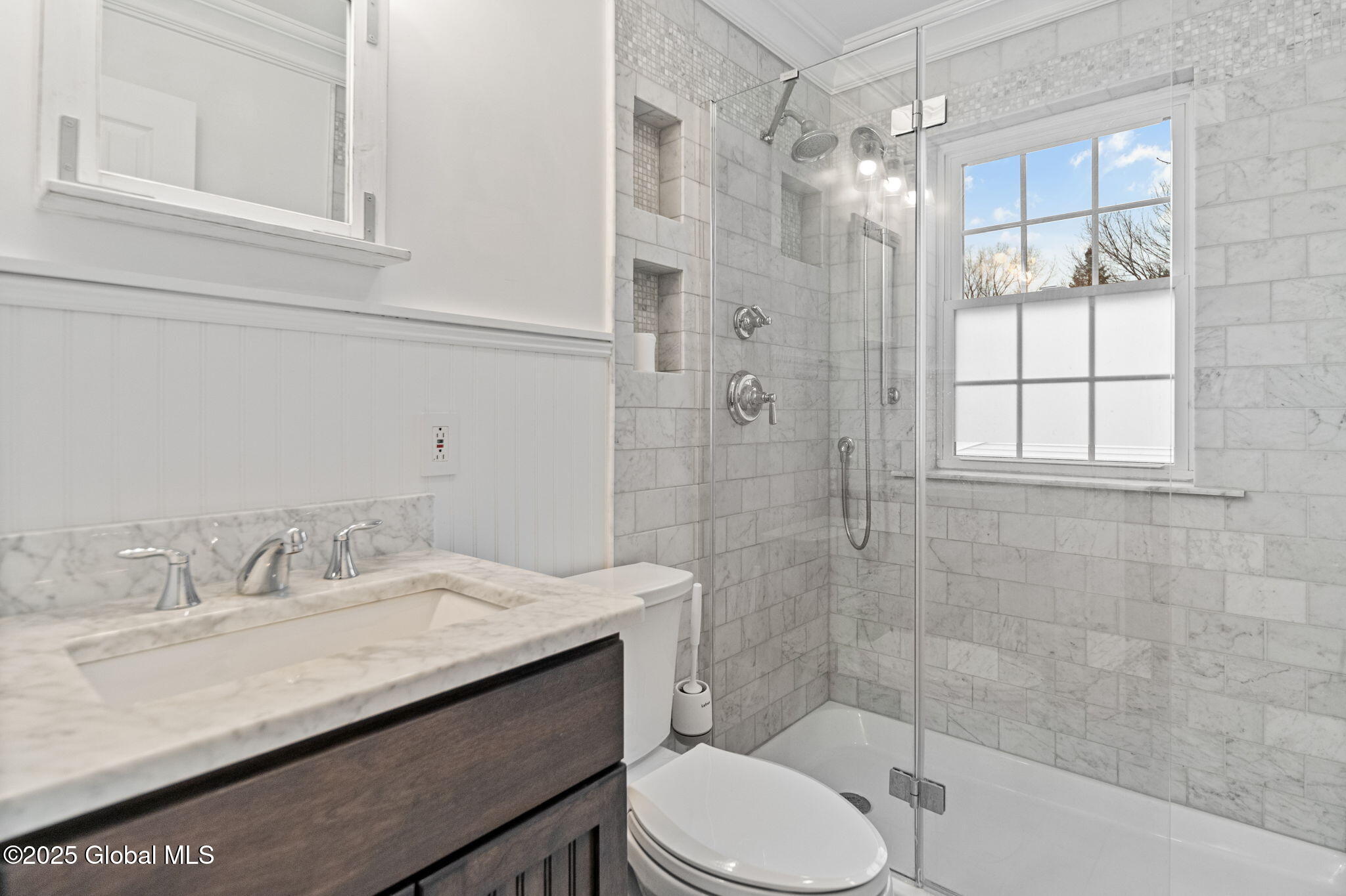 37 Northway Court, Saratoga Springs, New York image 8