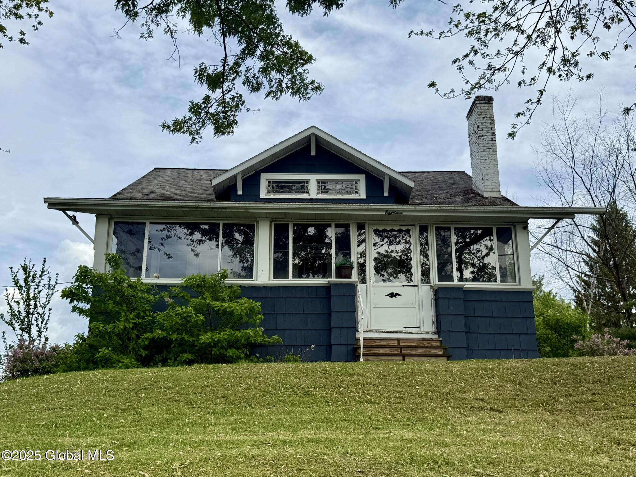 18 Bellemeade Street, Wynantskill, New York image 1