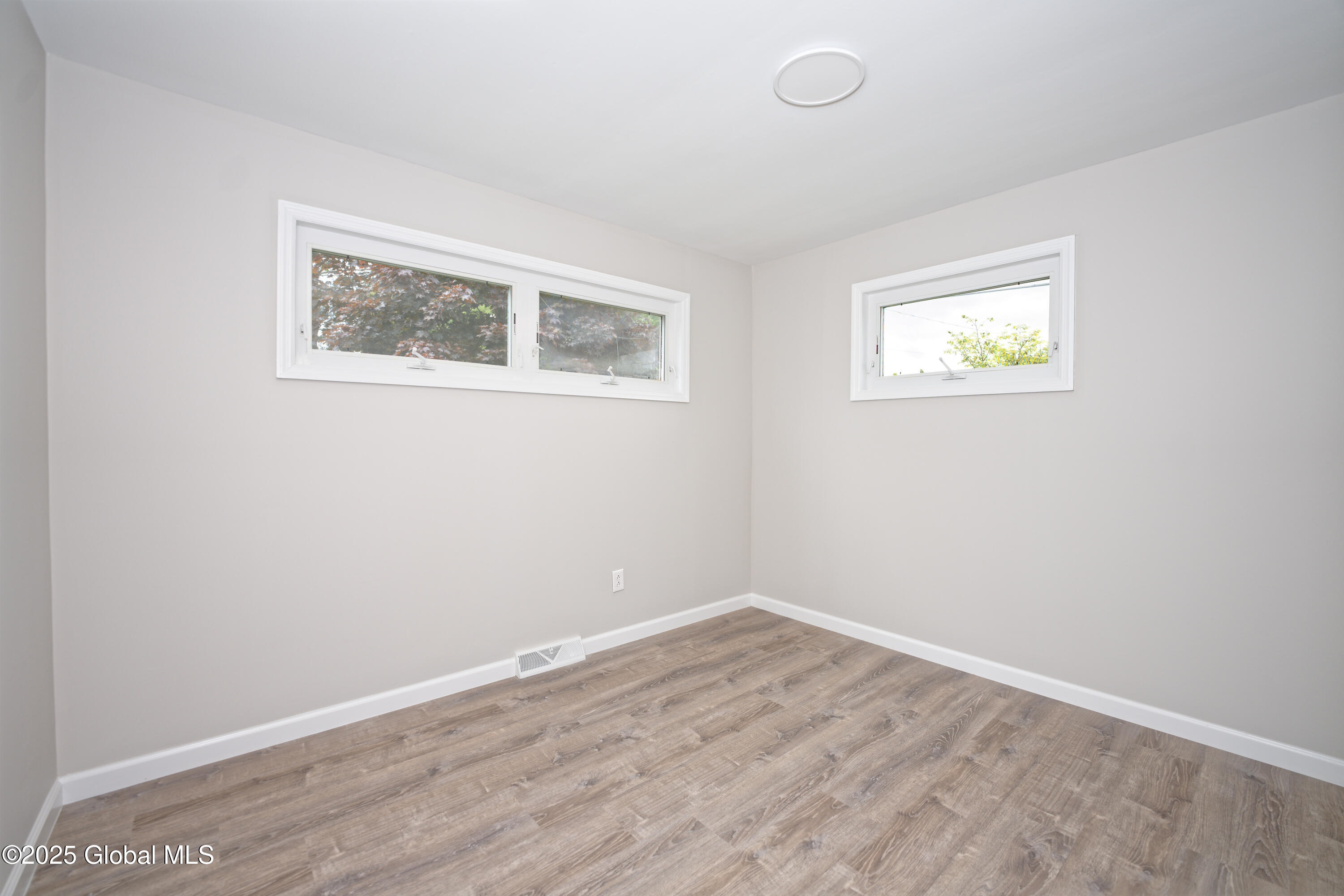1 Ryder Avenue, South Glens Falls, New York image 18