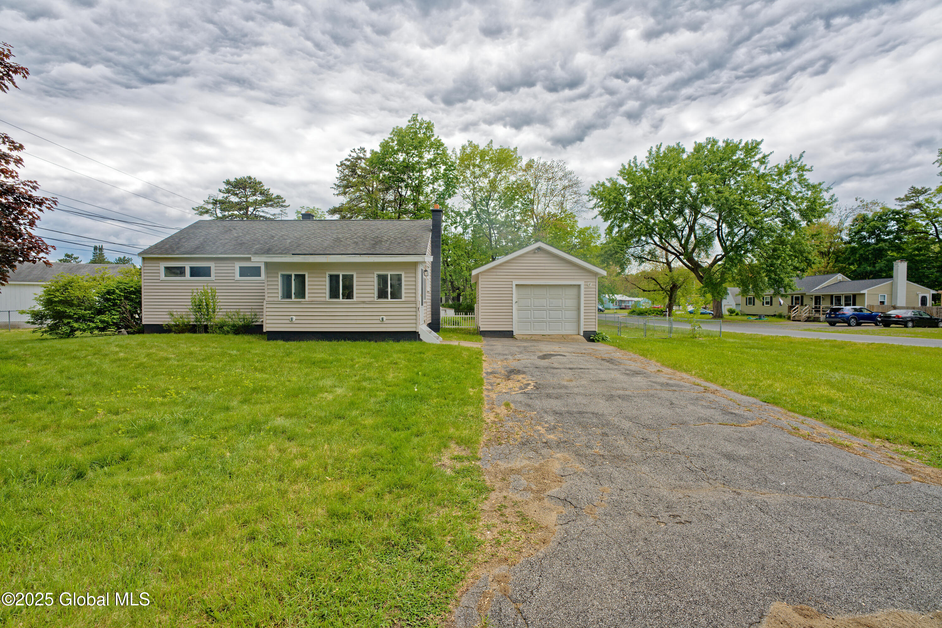1 Ryder Avenue, South Glens Falls, New York image 1