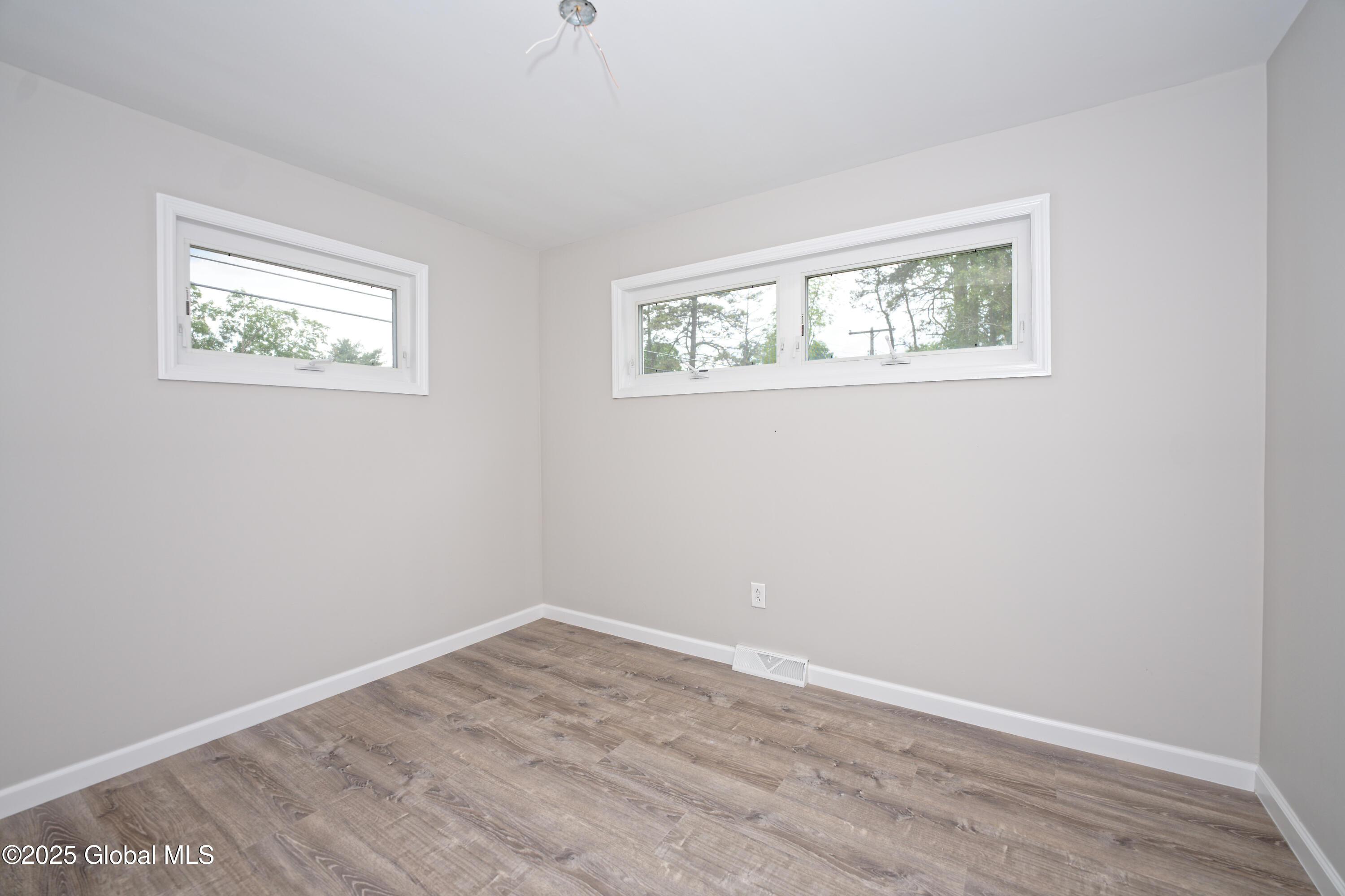 1 Ryder Avenue, South Glens Falls, New York image 16